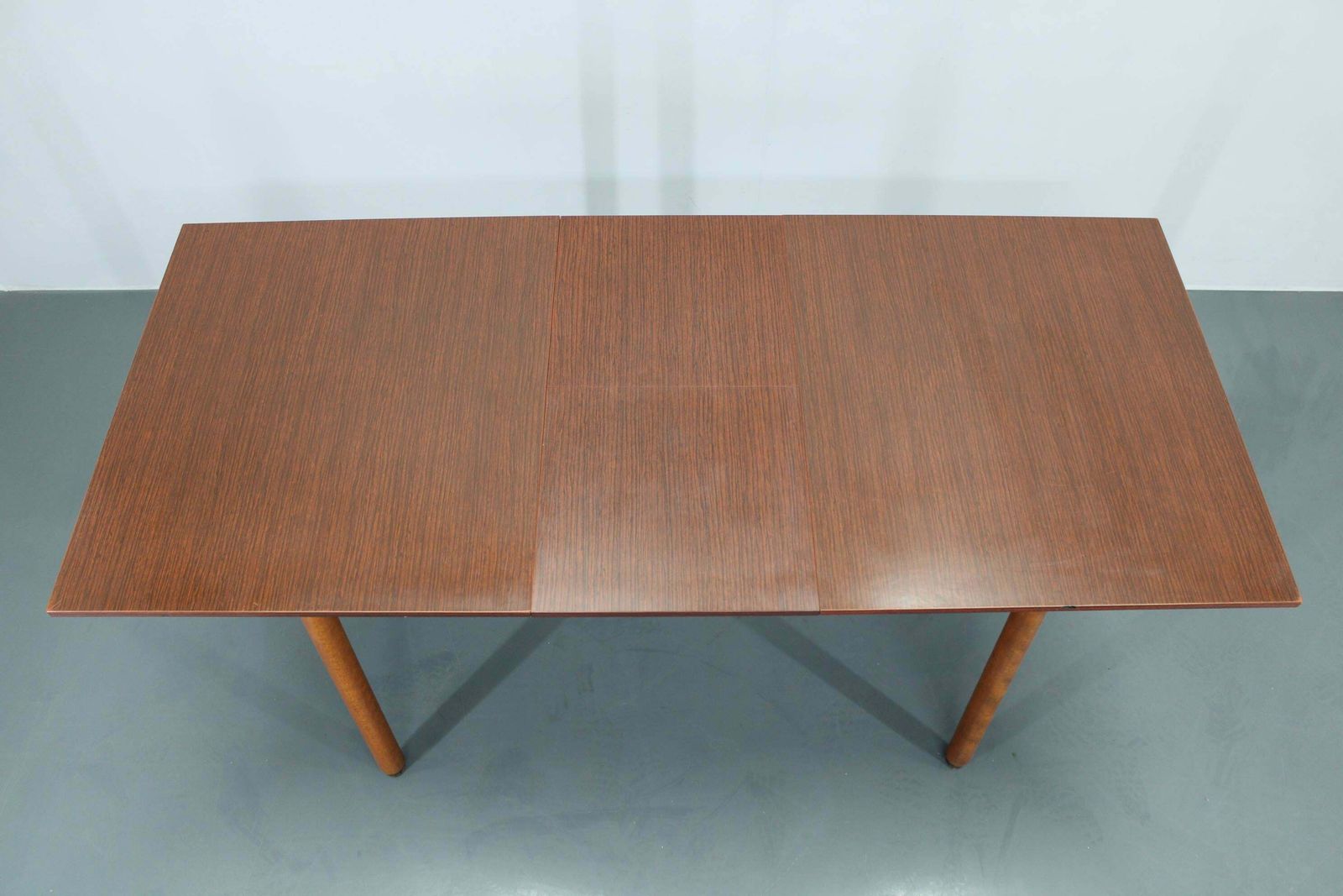 photo buy 1970s Italian Extendable Dining Table