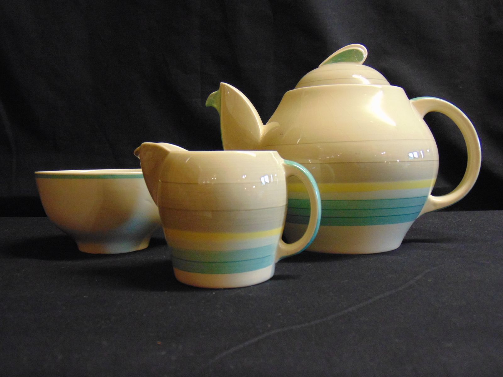 Art Deco Susie Cooper Teapot, Milk Jug And Sugar Bowl