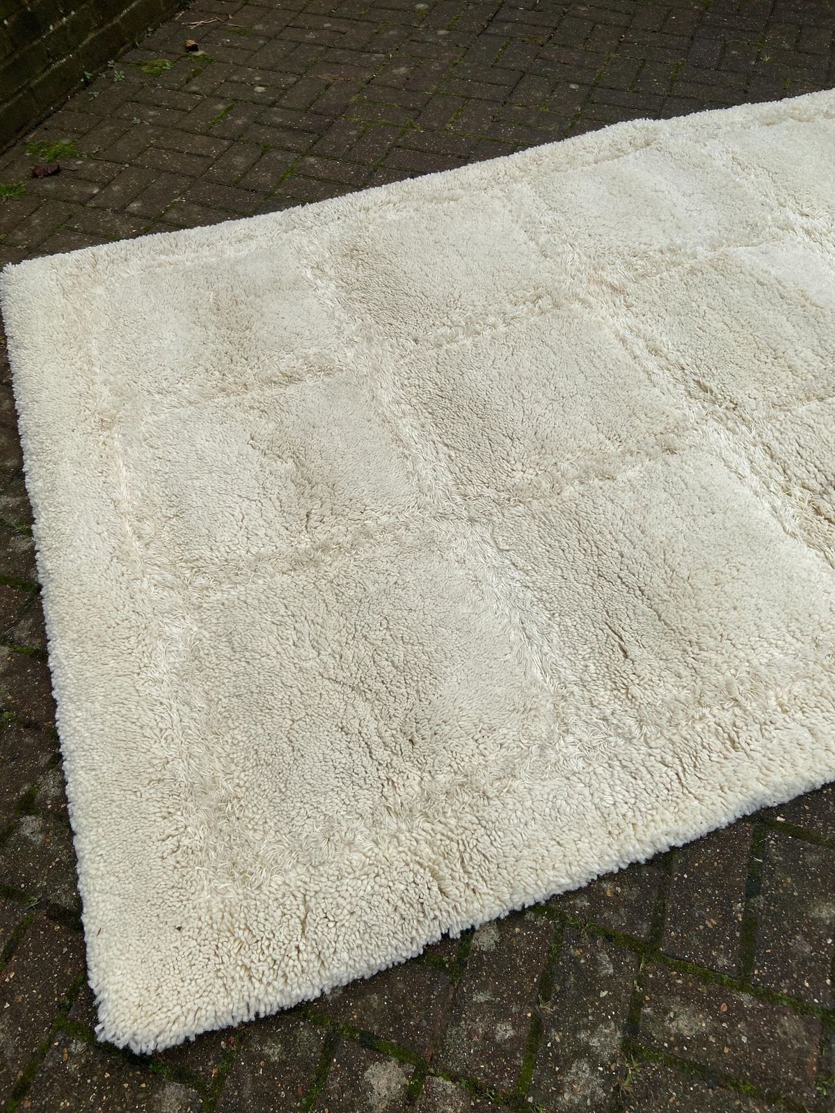 Large Vintage Shaggy Cream Rug With Contrasting Square Detail   Likely 1980s. Good Size 234cm X 158cm photo vintage