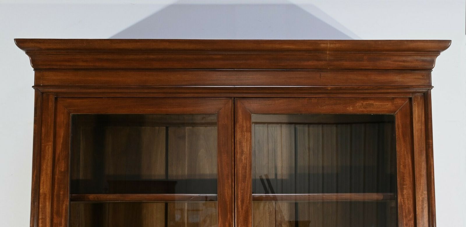 Glass Fronted Mahogany Bookcase, Restoration Period – 1st Part Of The 19th Century photo Furniture