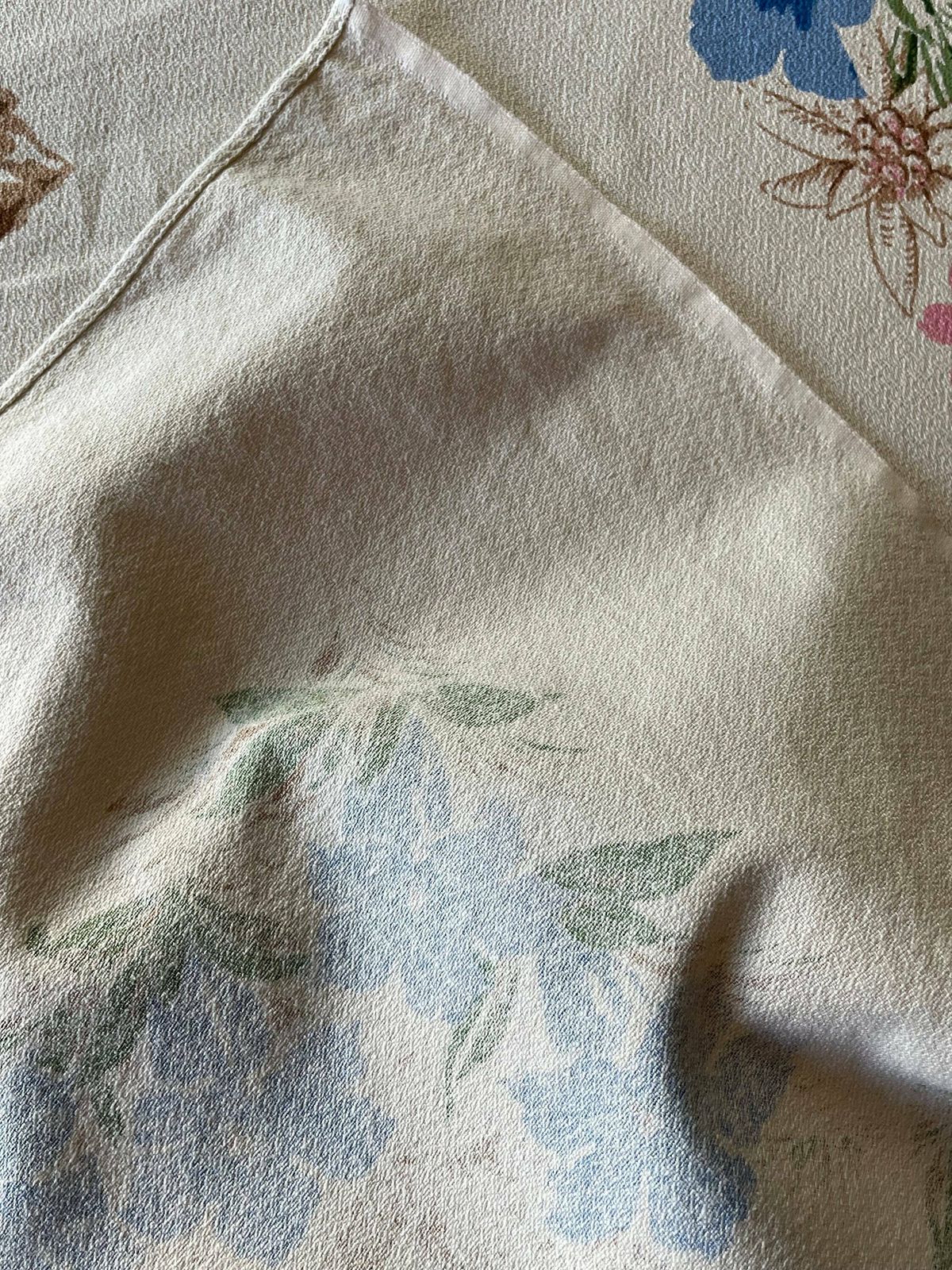 Vintage Swiss Alpine Print Tablecloth With Edelweiss And Gentian Flowers, Goat, Matterhorn, Swiss Chalet   Large Beige Barkcloth Tablecloth photo vintage