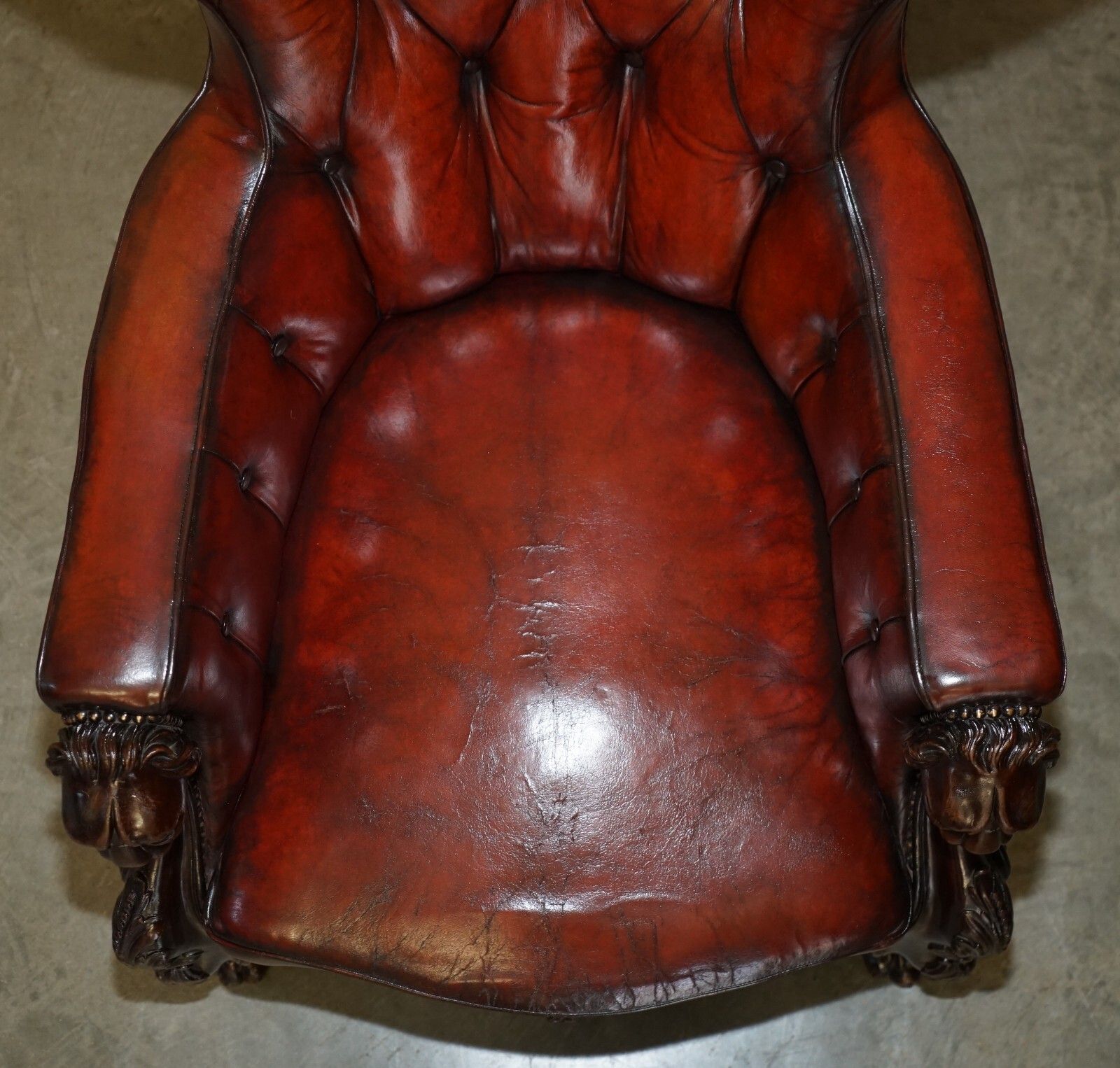 photo vinterior Exquisite Antique Cir 1840 Hand Carved Lions Head Chesterfield Library Armchair