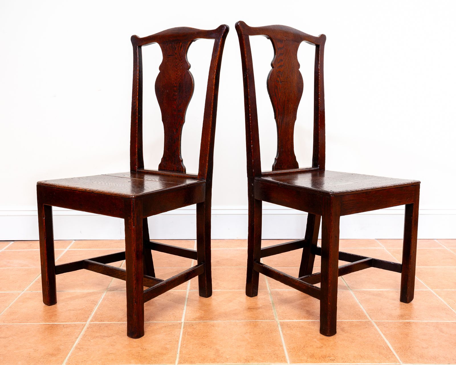 Georgian Oak Country Dining Chairs 1780 Pair Antiqu.E Welsh Vase Back Hall Chairs Chippendale Style Country House Farmhouse Occasional Chairs photo 975.0