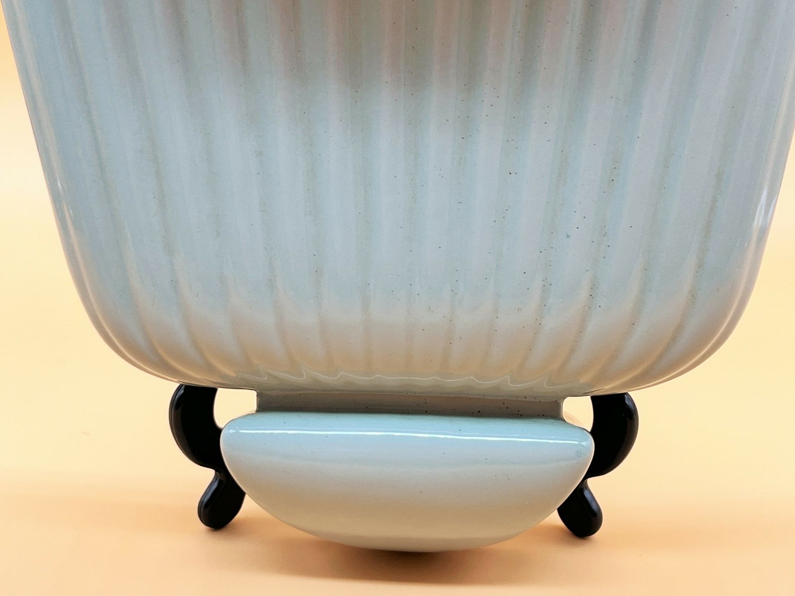 Mcm Clarice Cliff Pottery Modernist Wall Pocket / Vase Designed By Ry Goodden. 16a. photo for sale