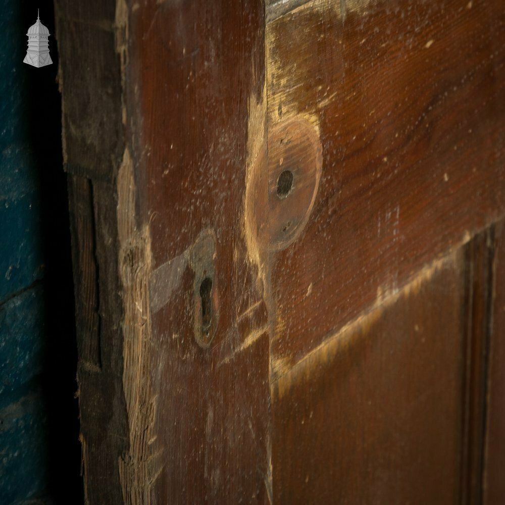 photo vintage Panelled Pine Door, 5 Moulded Panels