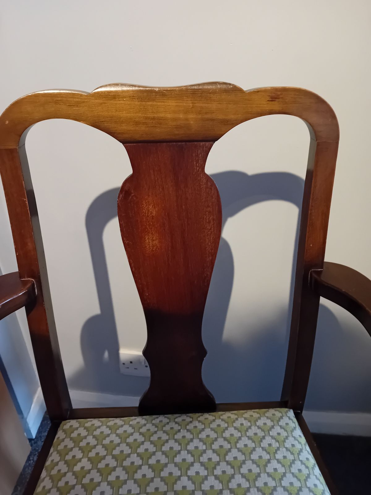 photo furniture Antique Oak Dining Arm Chair / Carver
