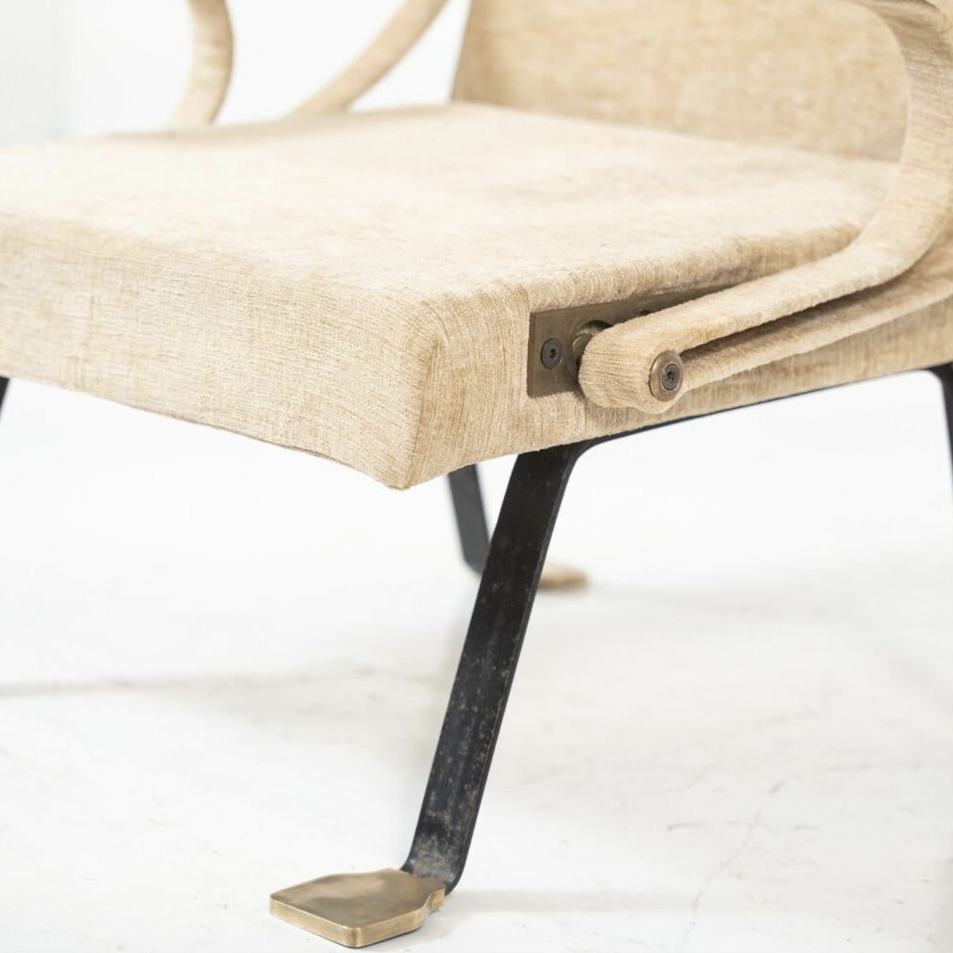 photo for sale Digamma Armchair By Iganzio Gardella, 1960s – Original Edition