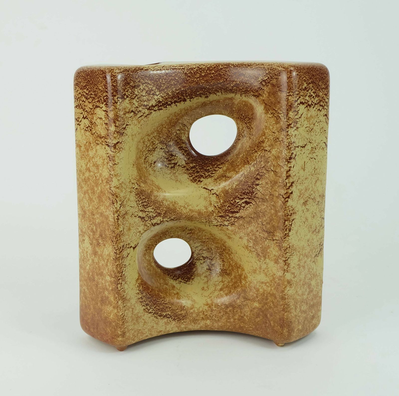 Very Beautiful Sculptural Bertoncello Italy Ceramic Vase Roberto Rigon 1970s Model 911 photo 178.0