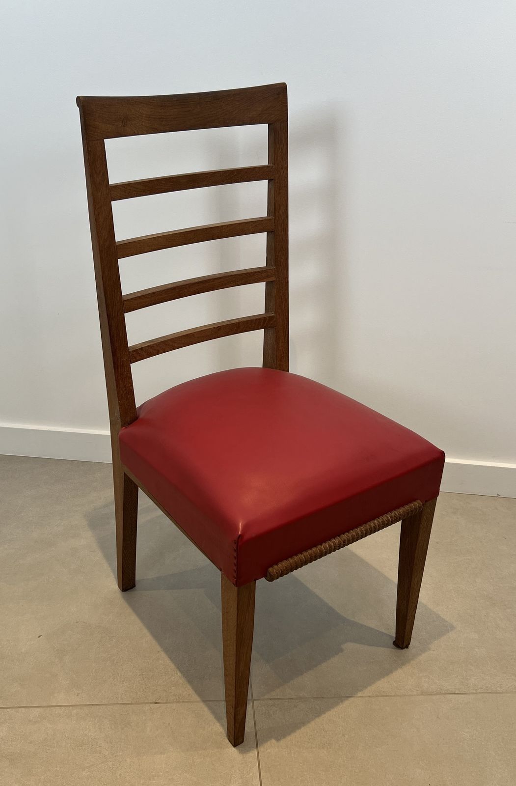 Set Of 6 Oak Chairs With Red Skai Seats photo 2450.0
