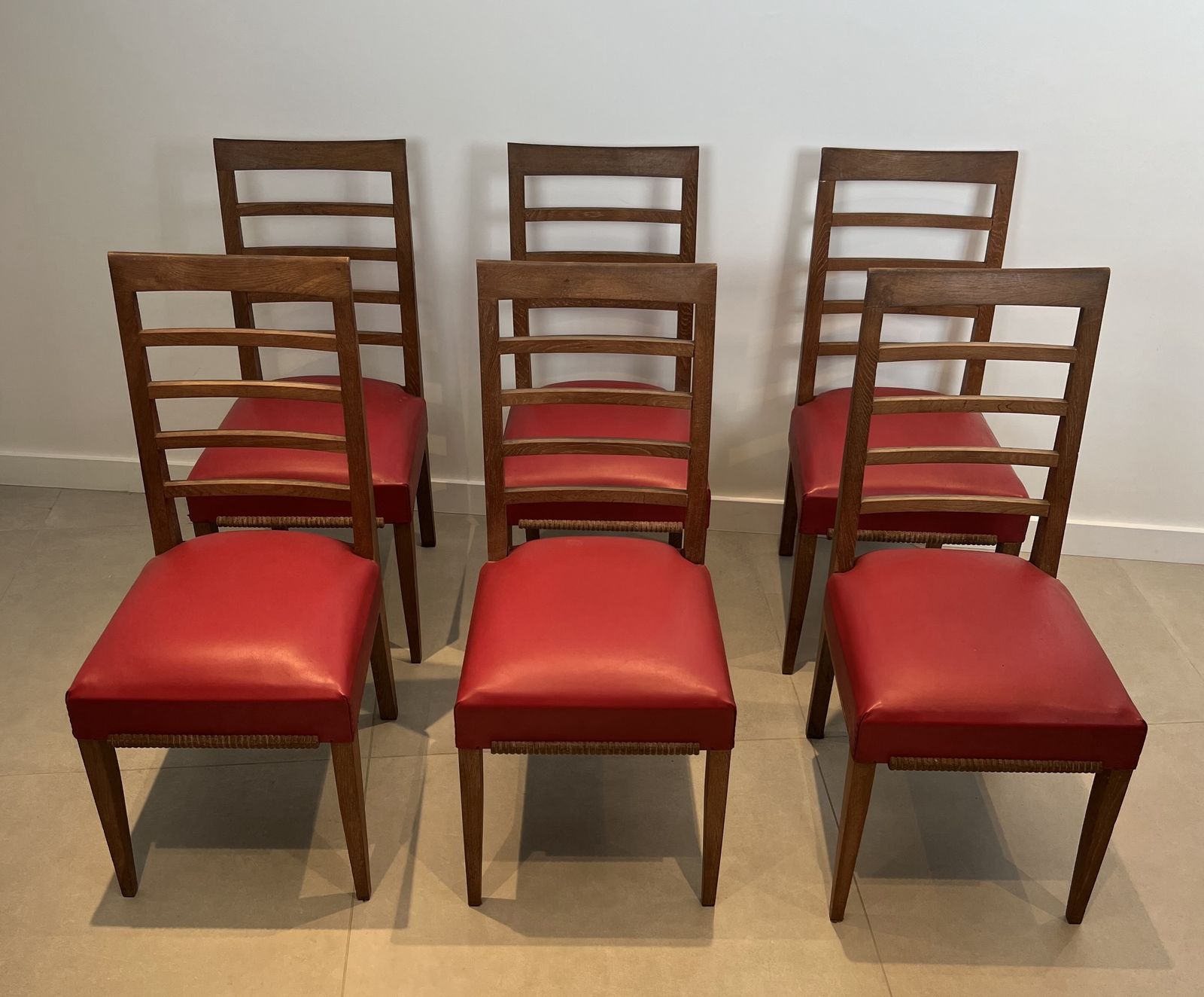 2450.0 Set Of 6 Oak Chairs With Red Skai Seats photo