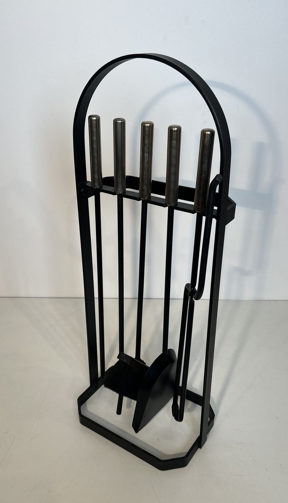 1450.0 Black And Chrome Lacquered Metal Design Fire Kit photo