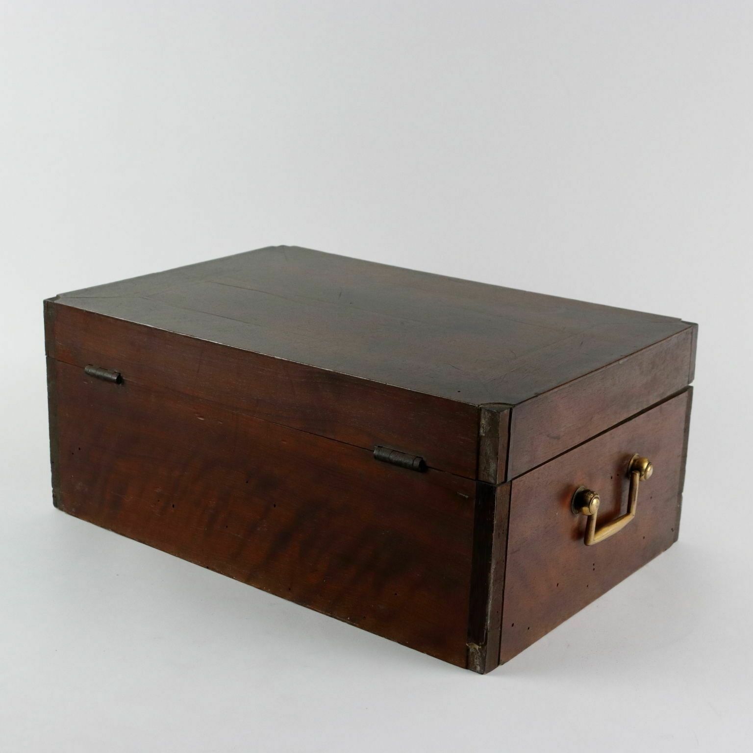 photo vinterior Antique Travel Casket Walnut Writing Set Italy XIX Century