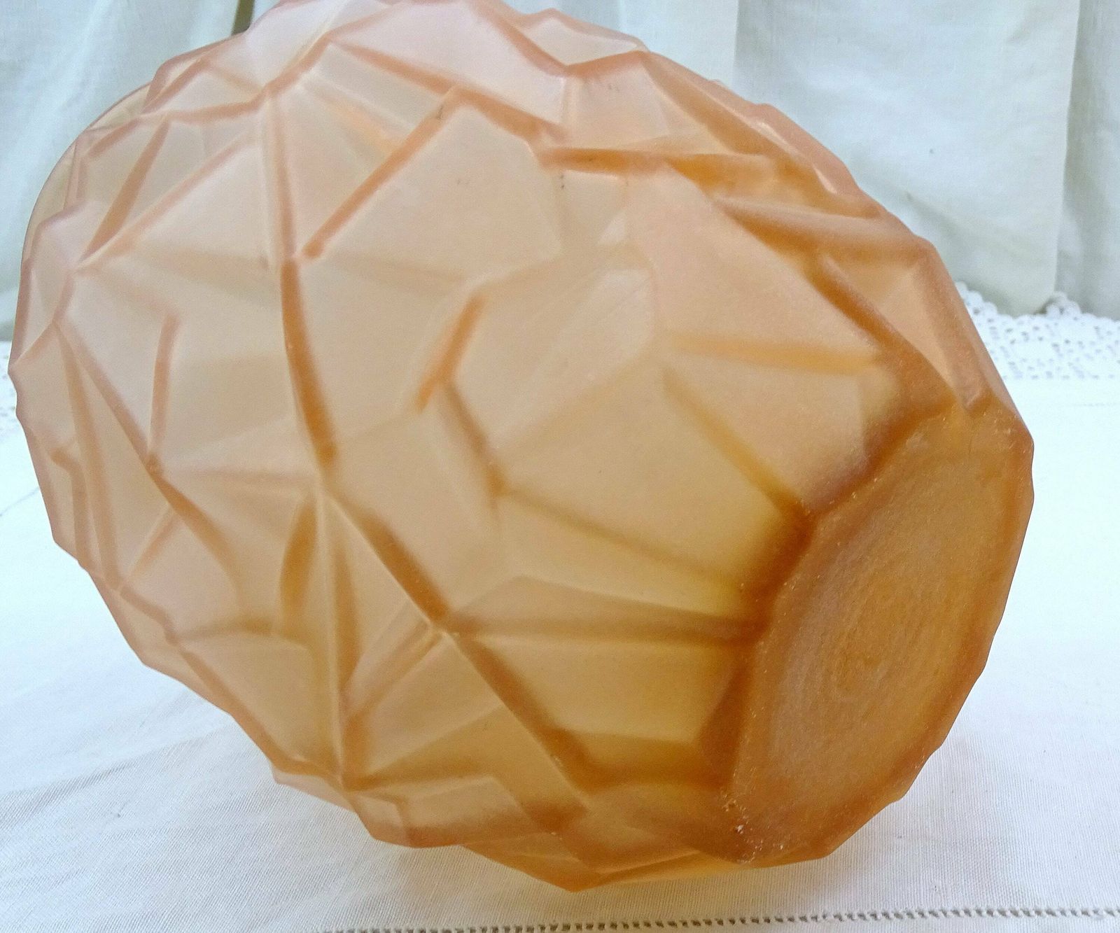 Antique French Art Deco Frosted Pink Glass Vase Geometric Patterns, Retro 1930 Decorative Glassware From France, Flower Accessory Home Decor photo vinterior