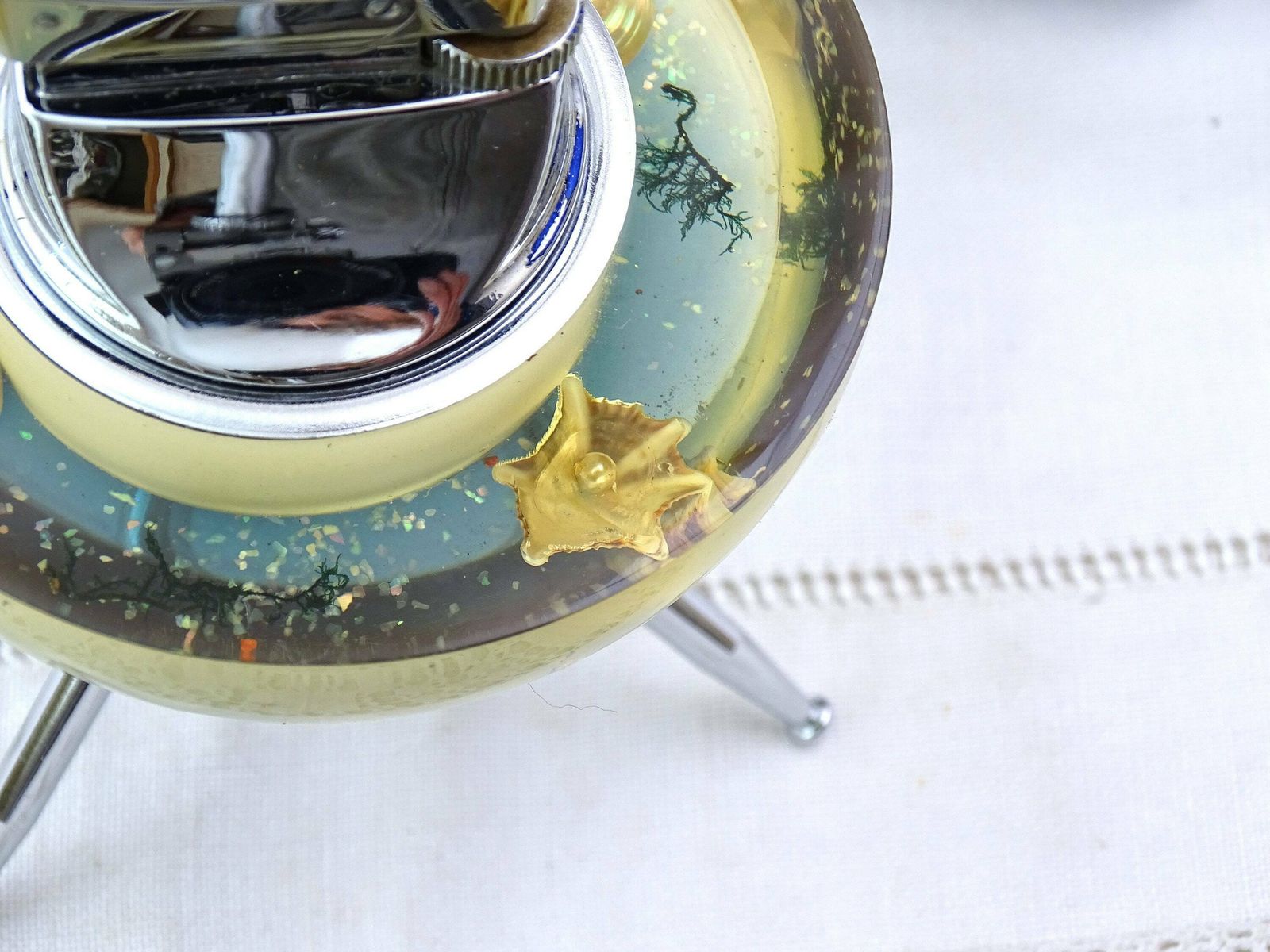 Vintage Mid Century Atomic Unused Resin Roble Table Lighter With Ocean Sea Shells And Original Box, Retro 1960s Space Age Ufo Smoking Light photo furniture