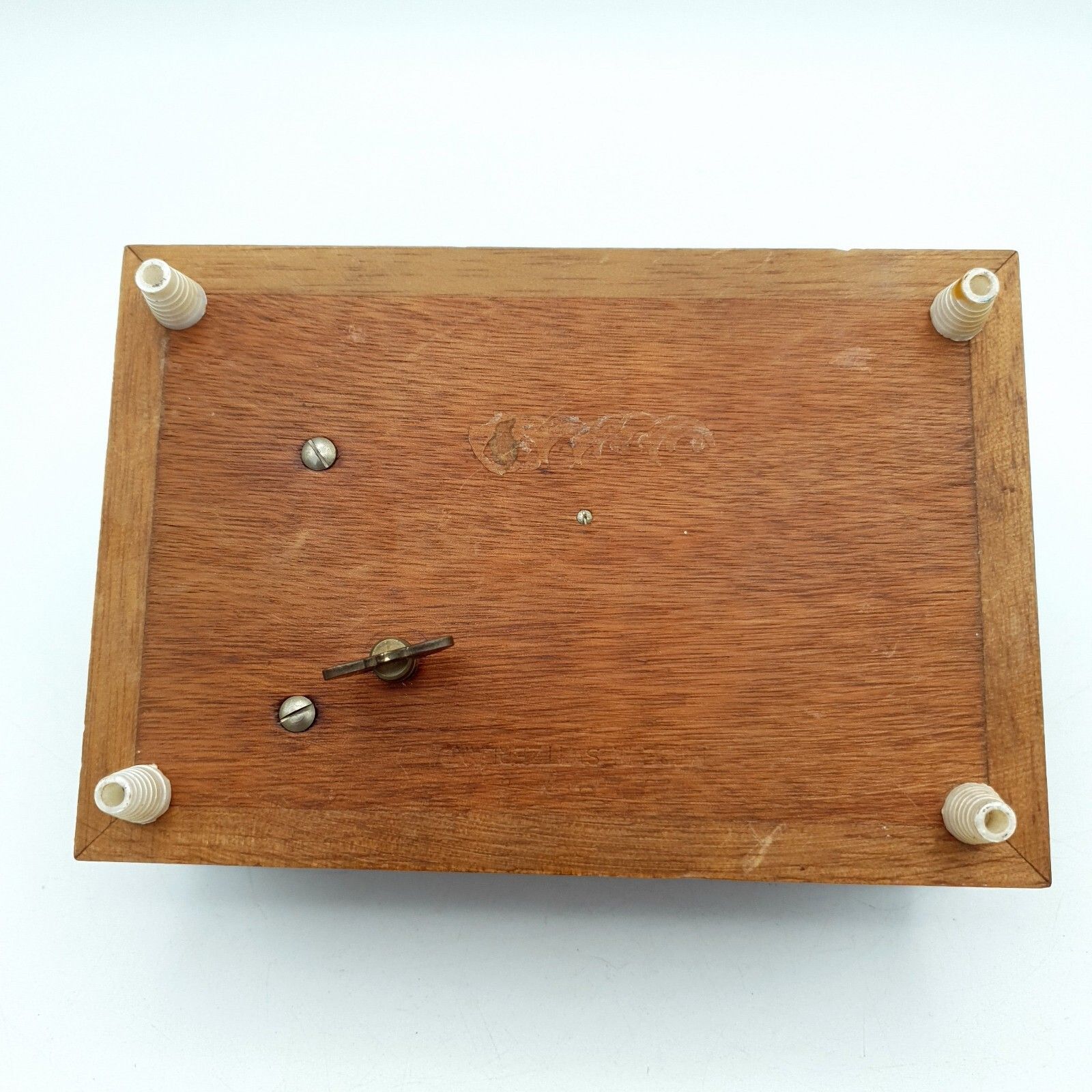photo vinterior Swiss Music Box Lugano Handcarved Decorative Floral Jewellery Box L16cmxh9cmx11c