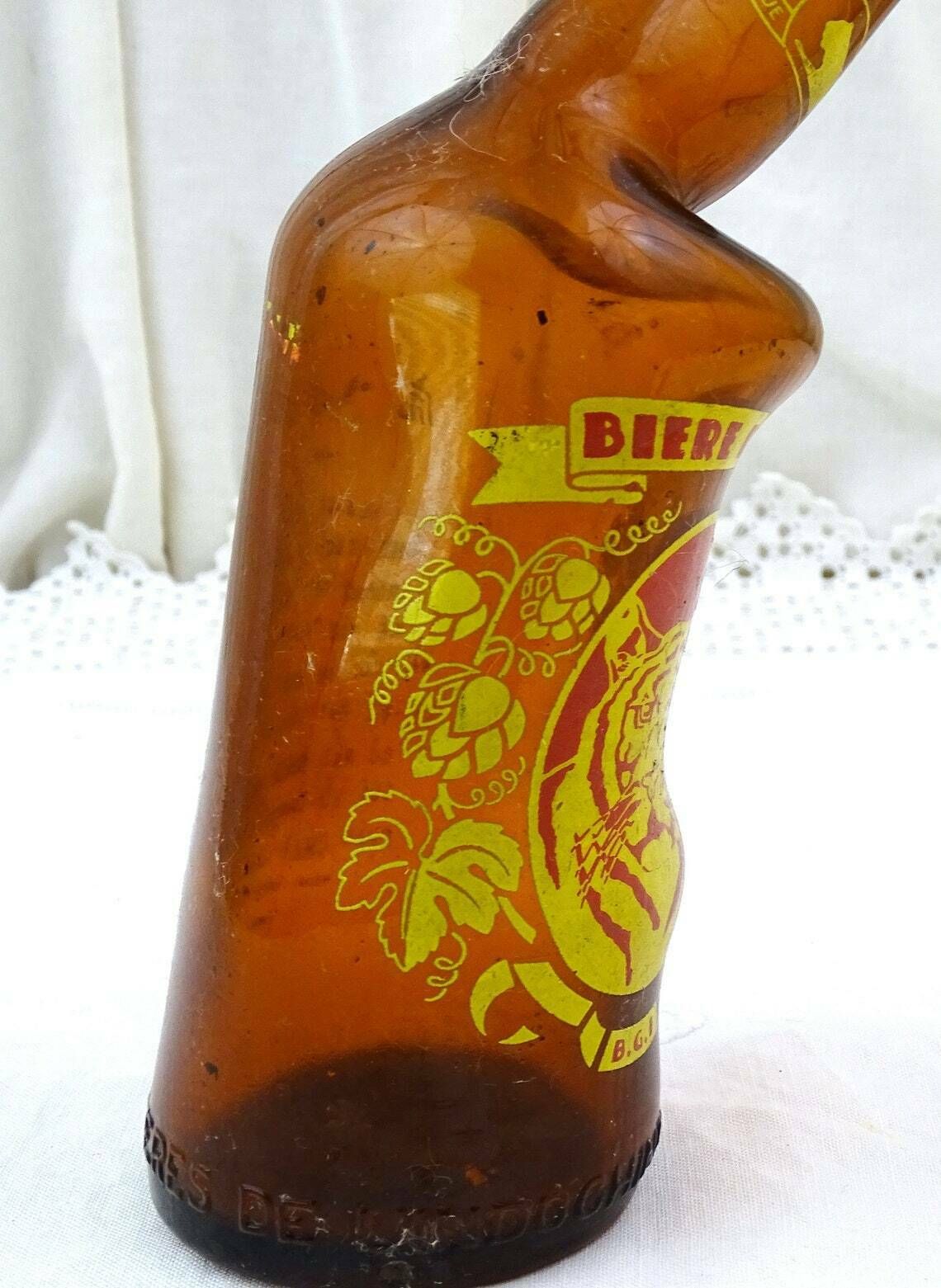 Vintage Zeldzame Gesmolten Bierfles Bière Larue Van Brasseries Et Glaciers De L'indochine – Retro Brouwerijcuriosity Uit Het Verre Oosten, Vietnamoorlog photo for sale