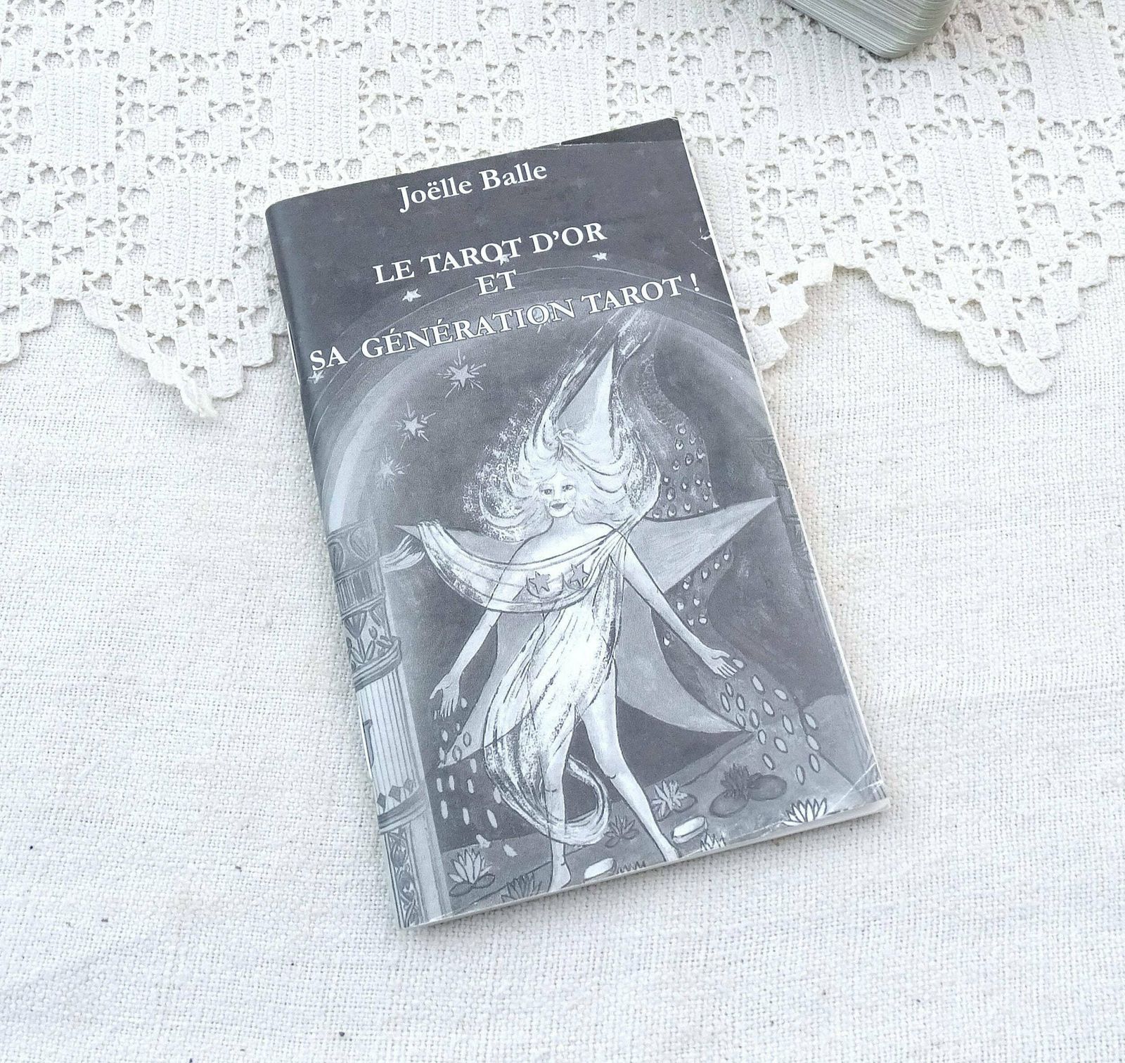 Vintage French Complete Tarot Pack Le Tarot D'or By Joelle Balle Safran Collection, Retro Big Fortune Telling Cards From France, Divination photo for sale
