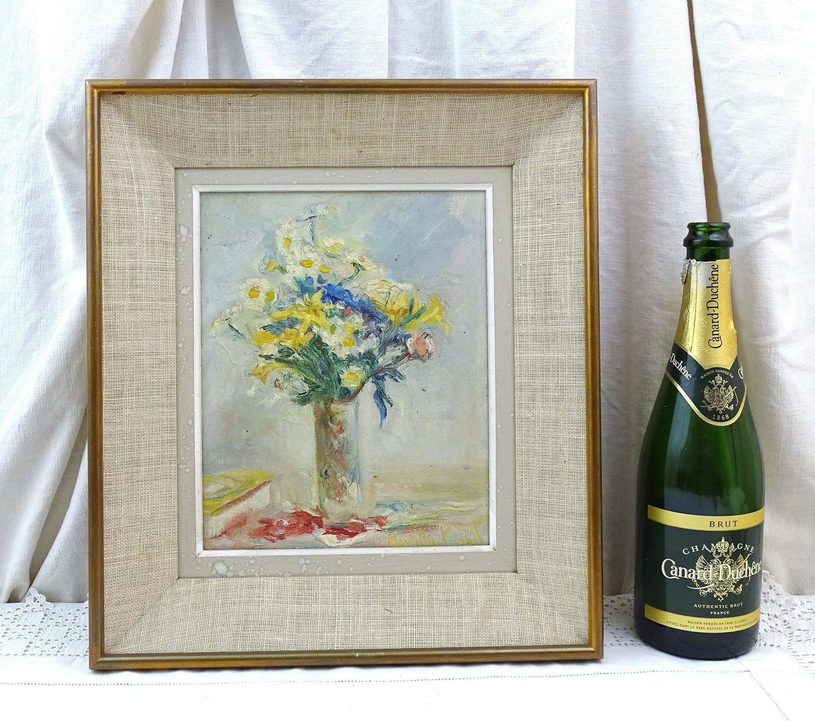 Vintage Frans ingelijst handgeschilderd olieverf op doek – bloemenstilleven met gele bloemen in een vaas, wanddecoratie photo Kunst