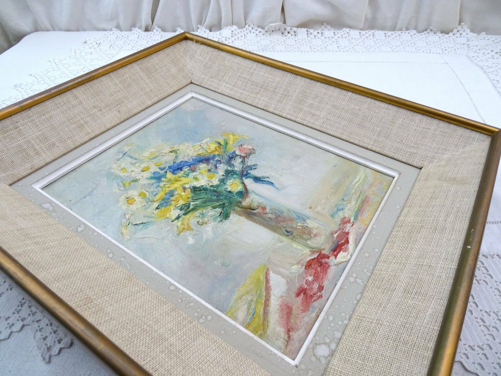 Vintage Frans ingelijst handgeschilderd olieverf op doek – bloemenstilleven met gele bloemen in een vaas, wanddecoratie photo vintage