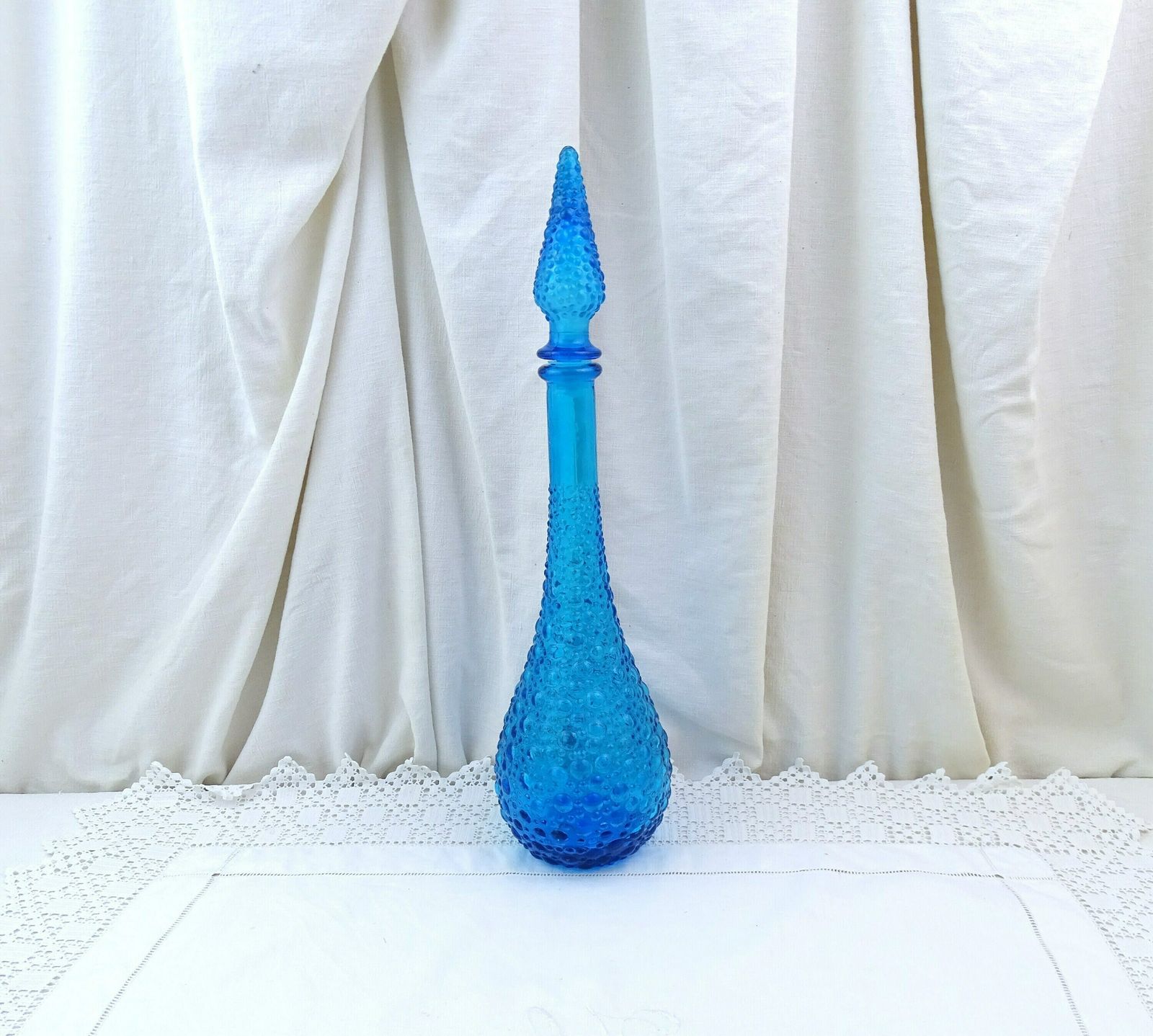 Grote vintage blauwe glazen fles in Empoli-stijl, mid-century, jaren 1960, met stop – Europees glaswerk