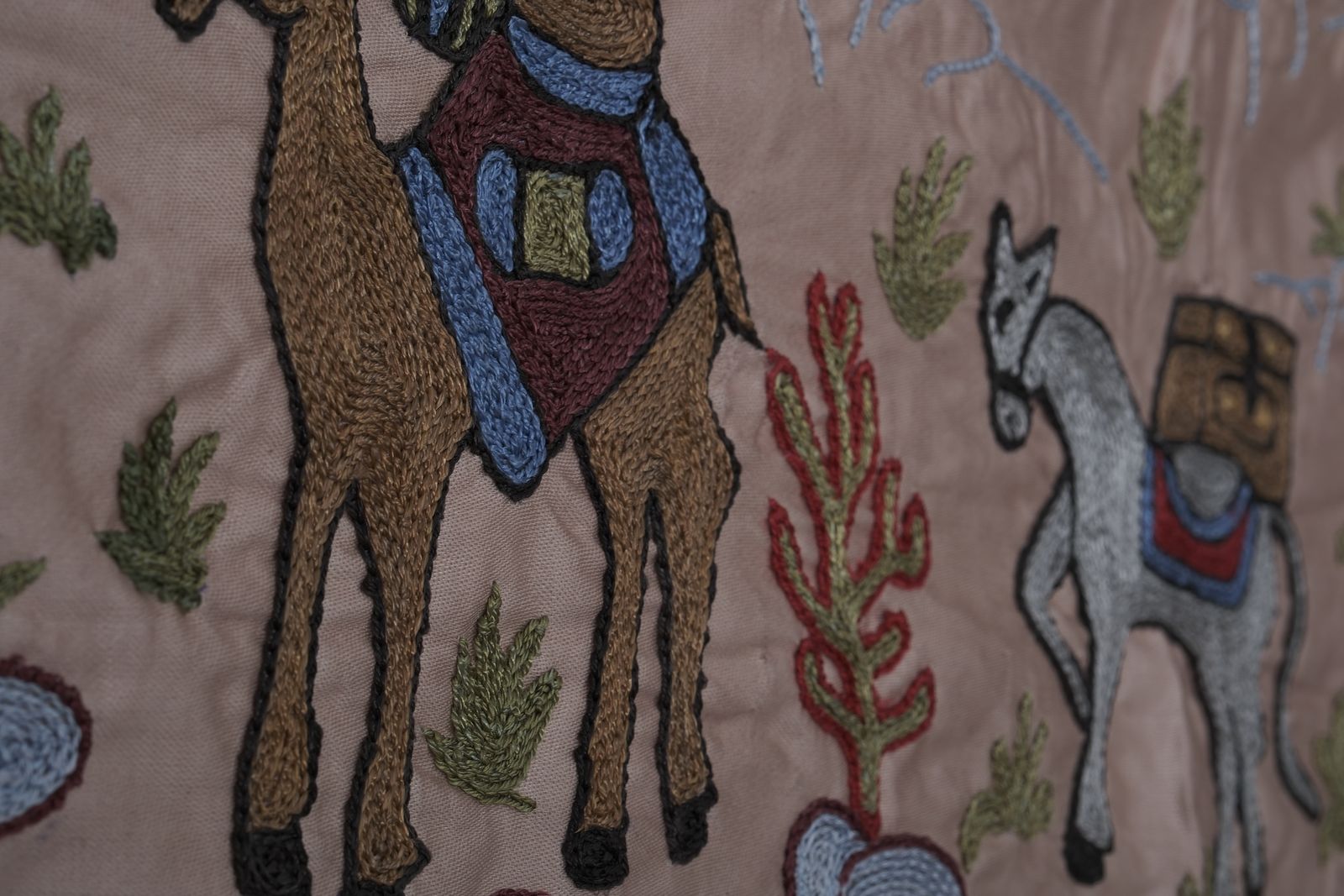 Tashkent Suzani Animal Silk Tablecloth Case Made From A 19th Century Textile, Uzbek Wall Hanging Decor   Silk Camel Runner photo vintage