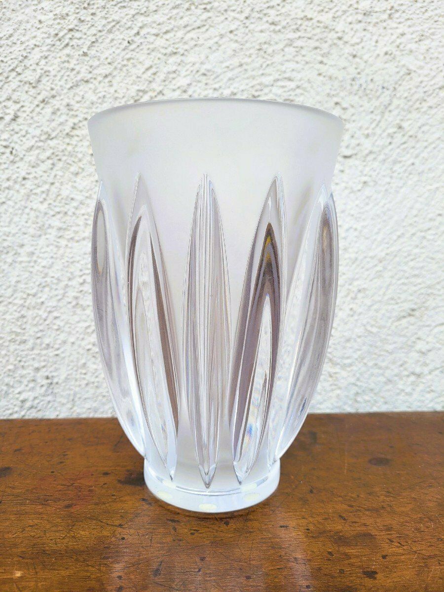 Lalique France, Courchevel Vase, 20th Century photo for sale