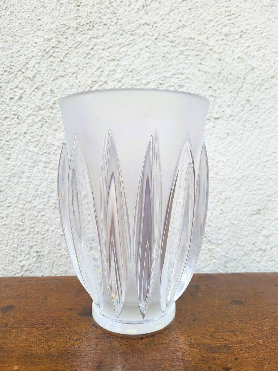 Lalique France, Courchevel Vase, 20th Century photo 580.0