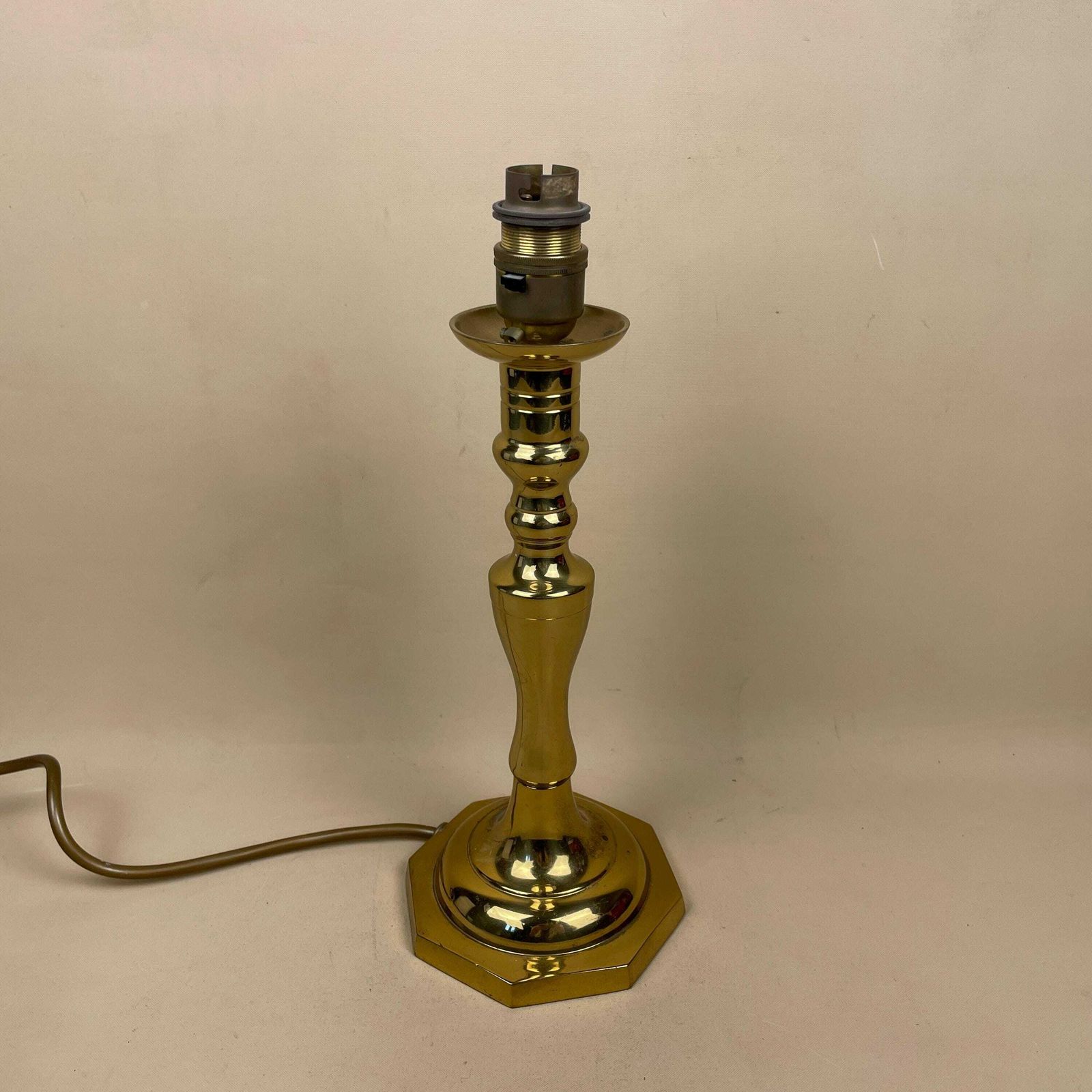 Antique Vintage Metal Gold Brass Lamp Light Bedside Side Table Desk Column Pillar Ornate Lamps Octagon Base Cottage