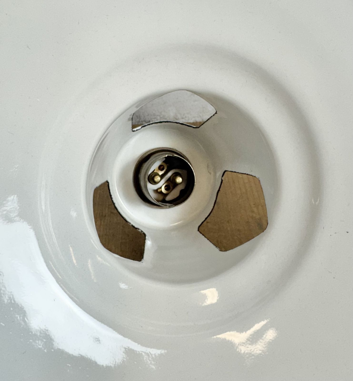 photo buy Industrial White Enamel Factory Pendant Lamp From Thorlux, 1960s