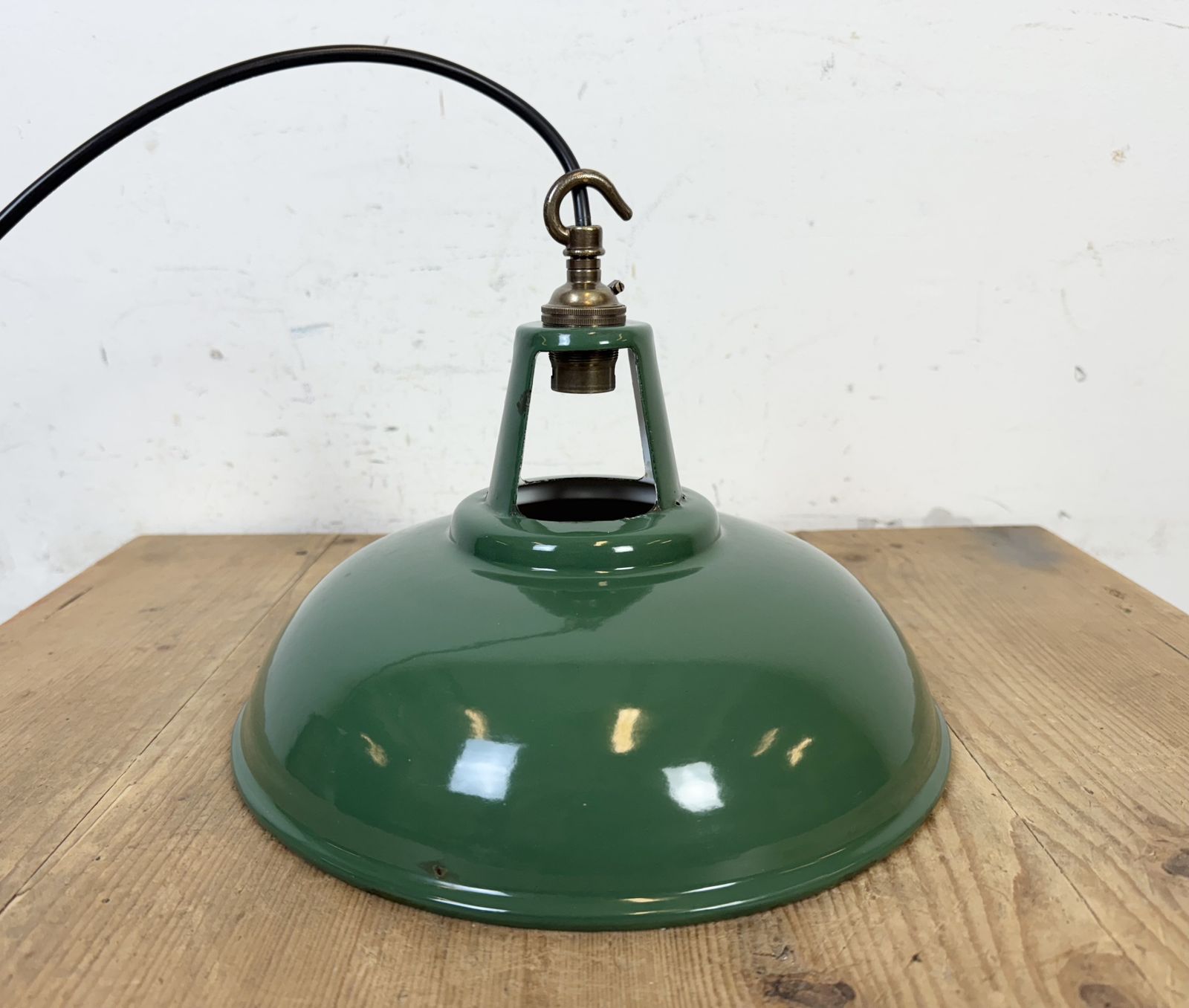 photo furniture Industrial Green Enamel Factory Pendant Lamp, 1960s