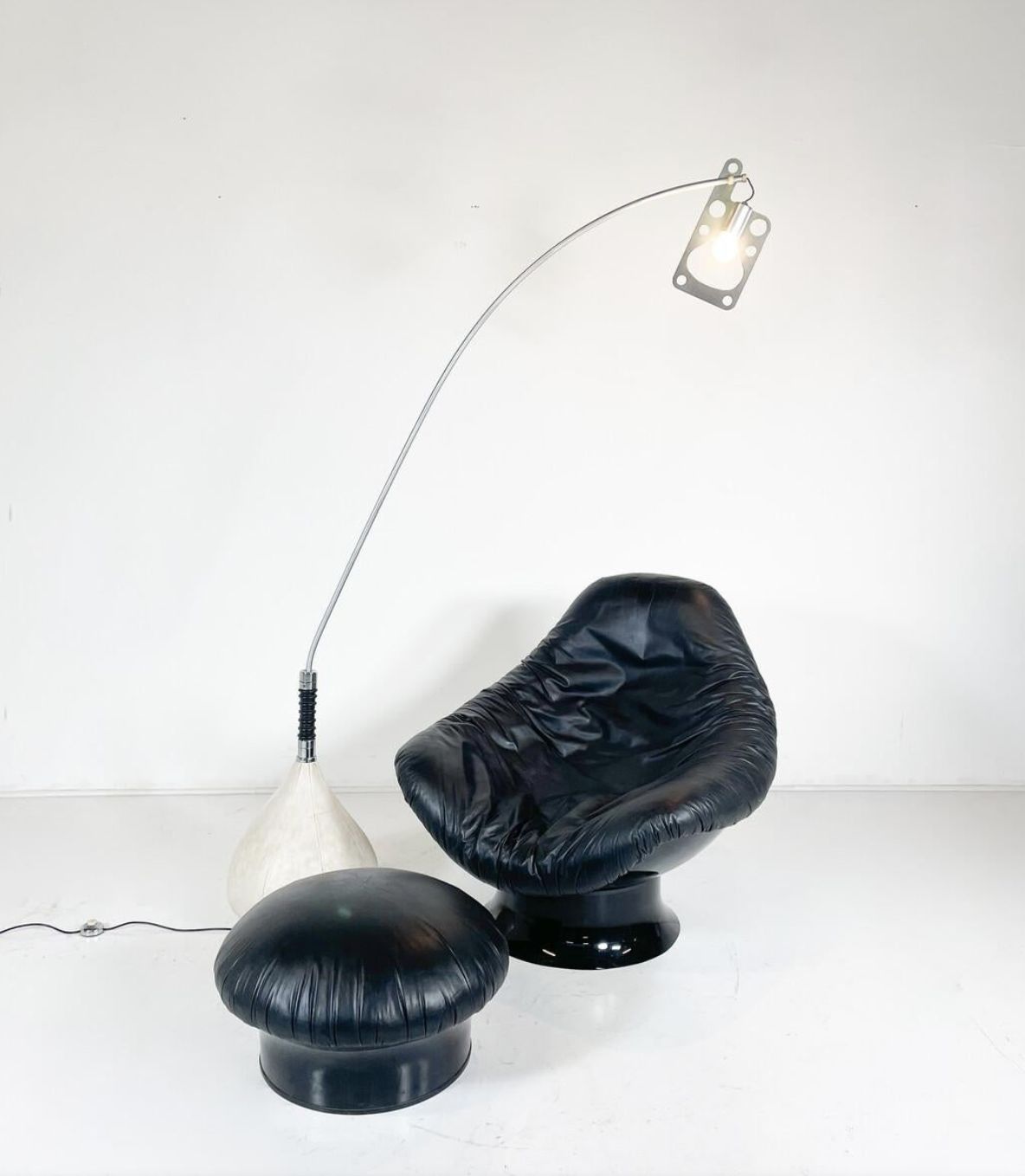 ‘Bul Bo’ Floor Lamp By Roberto Gabetti & Aimaro Isola, Italy, 1960s photo furniture