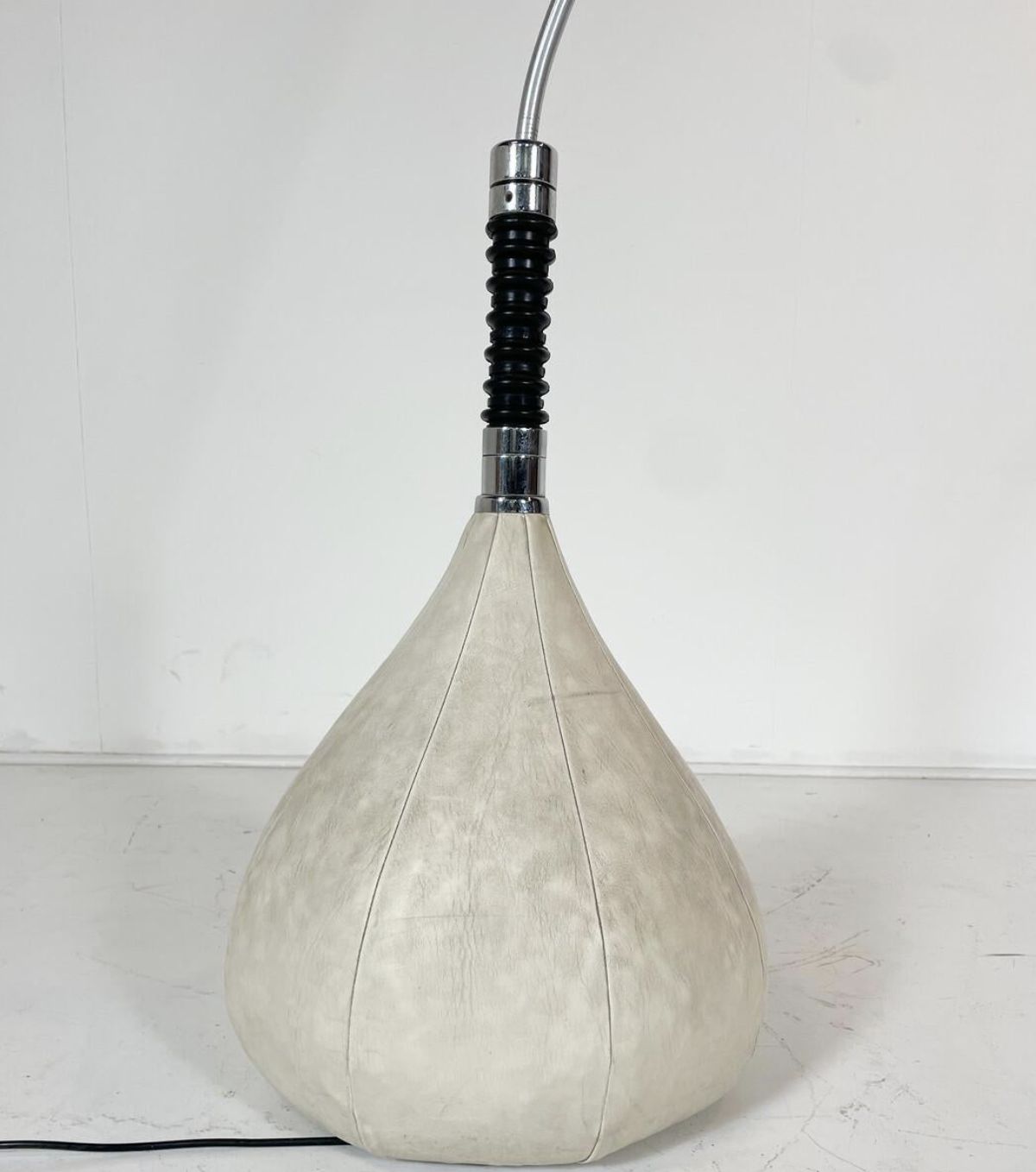 ‘Bul Bo’ Floor Lamp By Roberto Gabetti & Aimaro Isola, Italy, 1960s photo vinterior