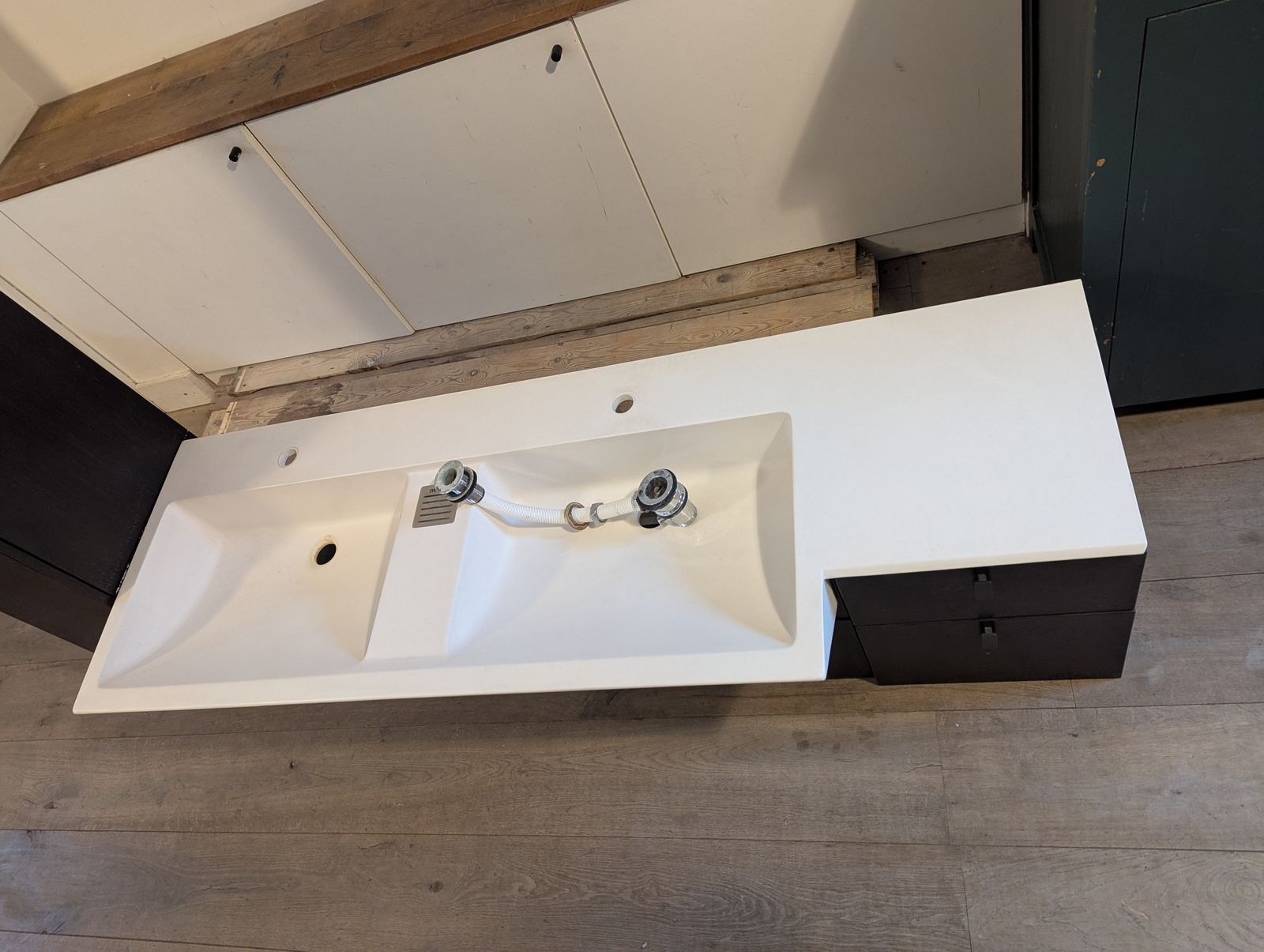 Italian Designer (Milldue Brand) Double Sink And Vanity Furniture photo Furniture