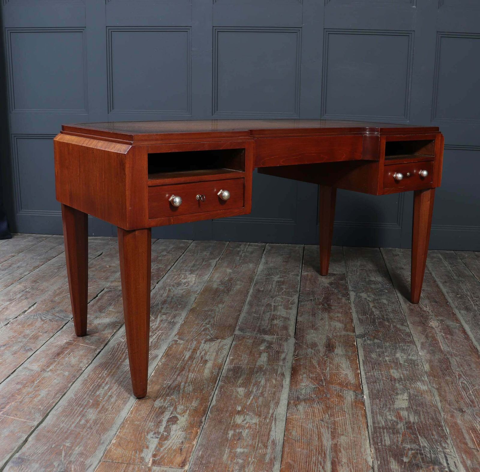 photo vintage French Art Deco Desk In Mahogany And Satinwood