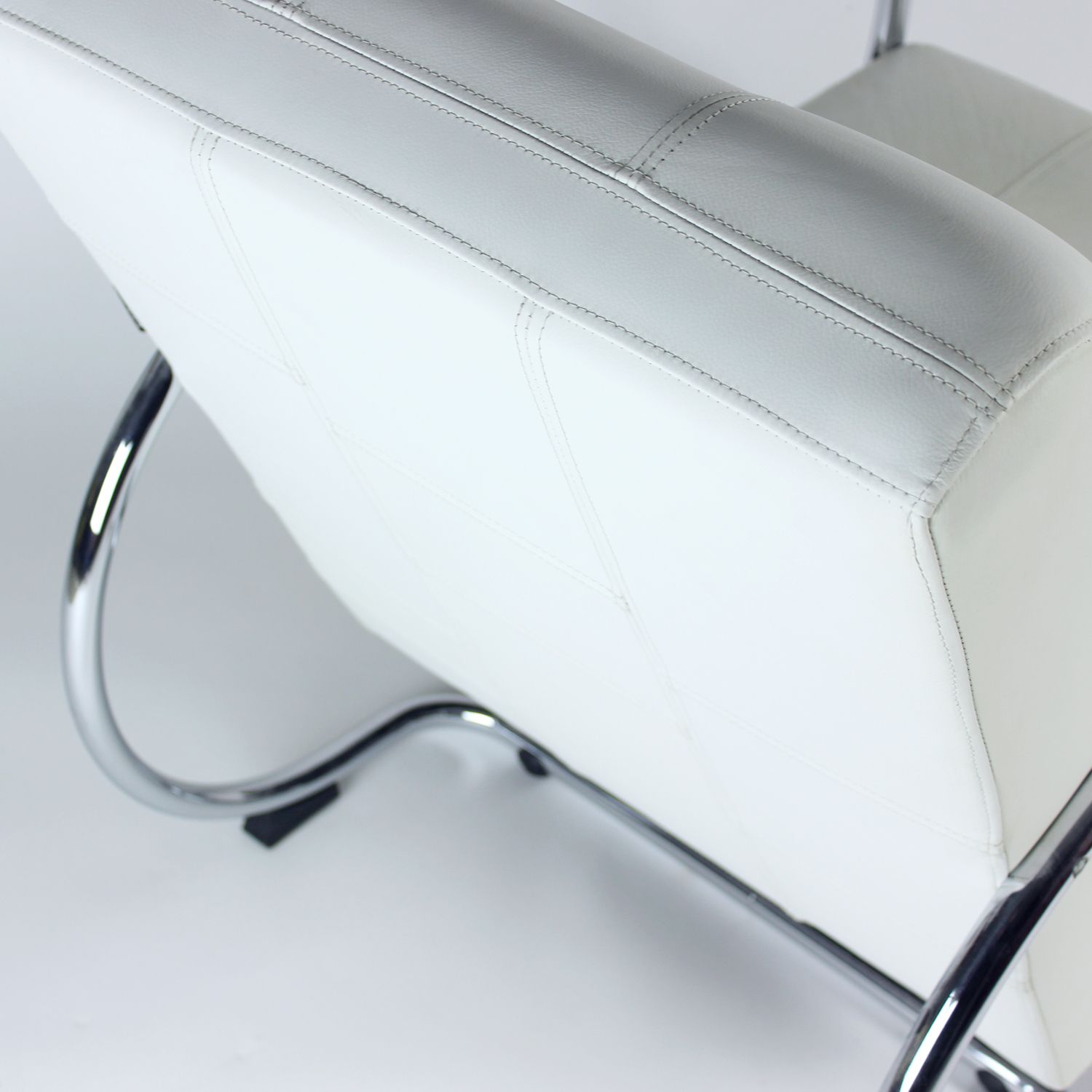 1540.0 1930s Chrome & Leather Armchair By Hynek Gottwald, Czechoslovakia photo