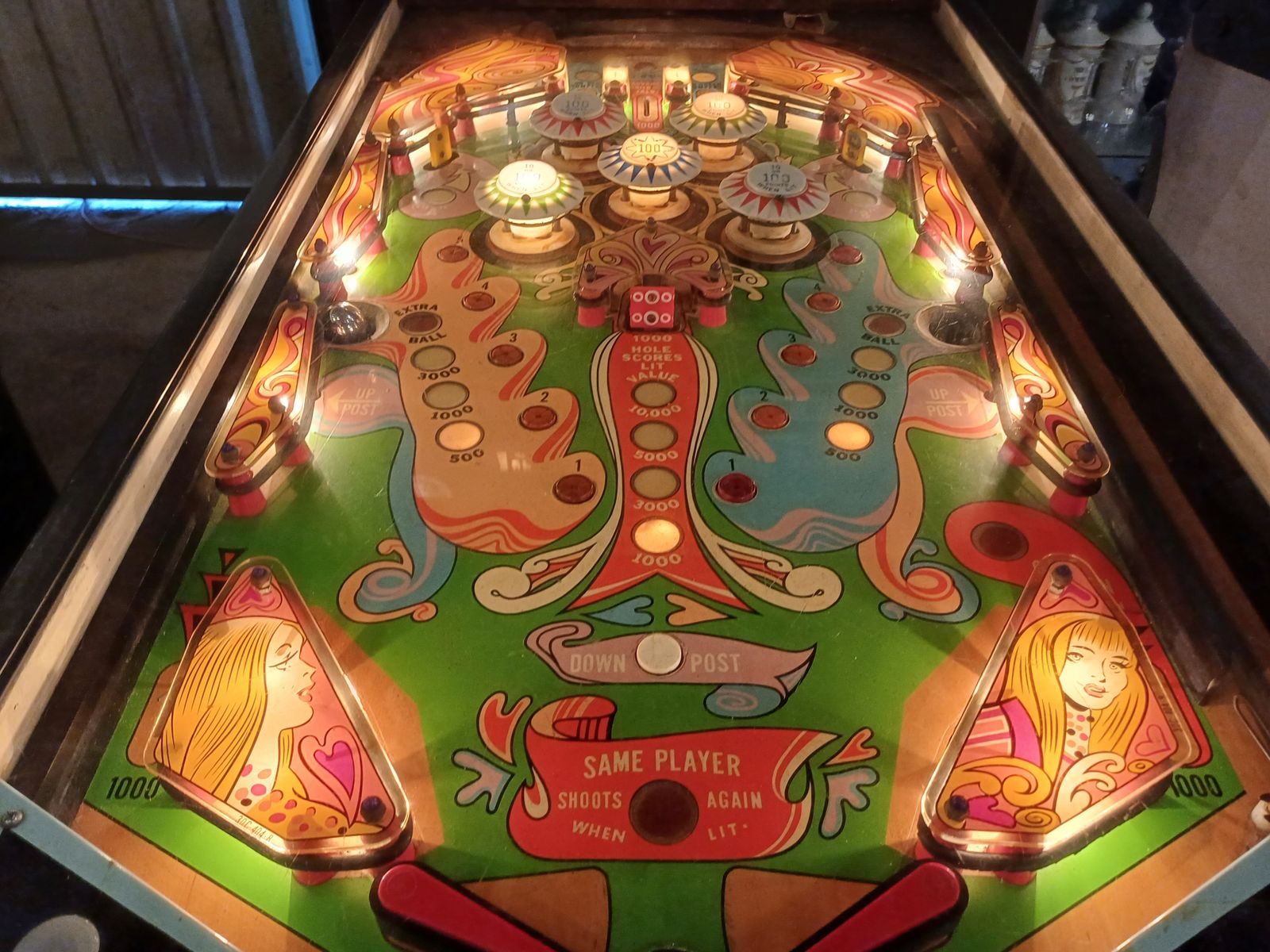 Pinball Machine Williams Honey 1972 photo 4059.0