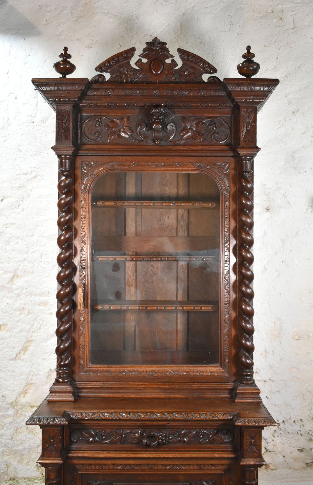 photo vinterior French Oak Hunt Display Cabinet Louis XIII Style