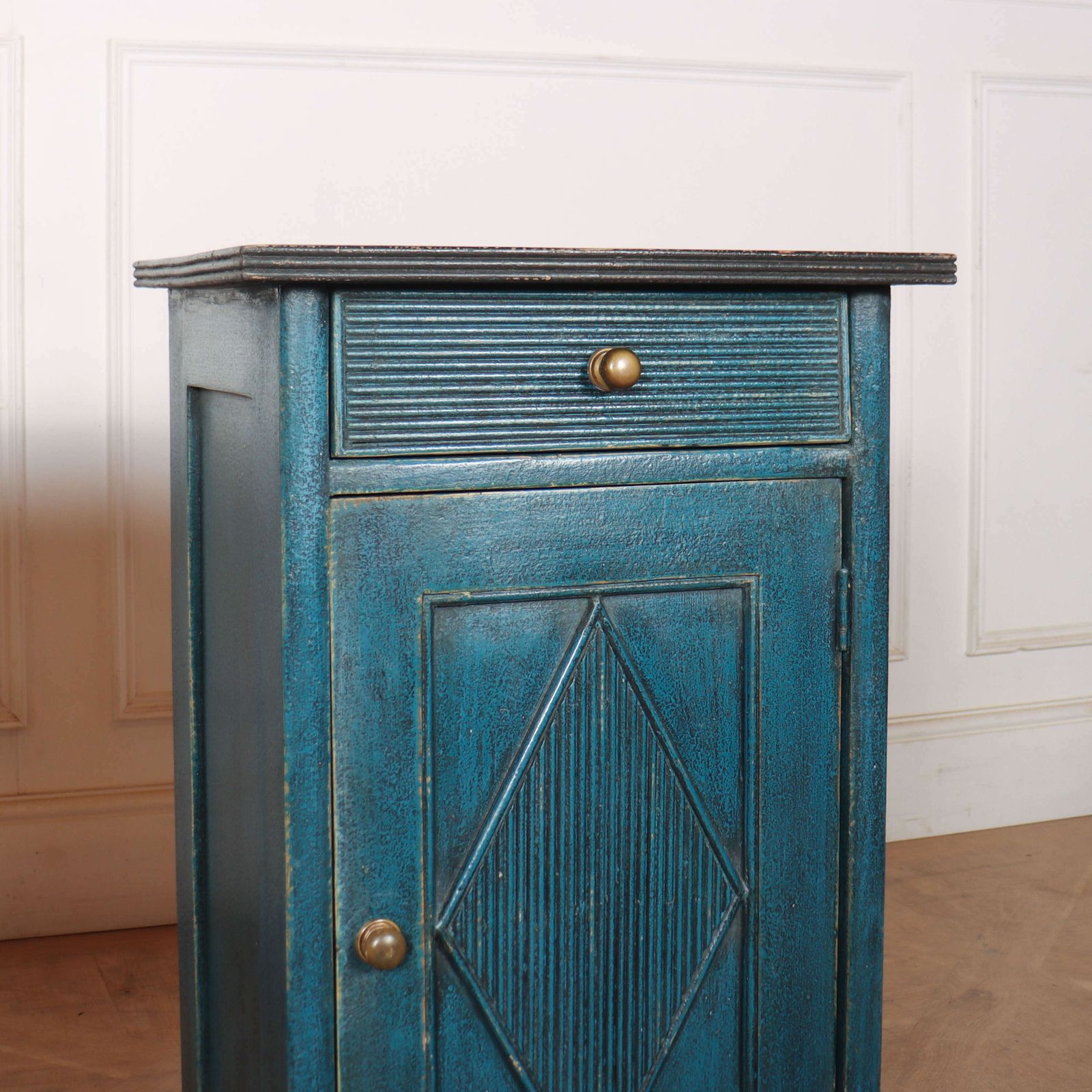 Pair Of Swedish Painted Bedside Cupboards photo Furniture