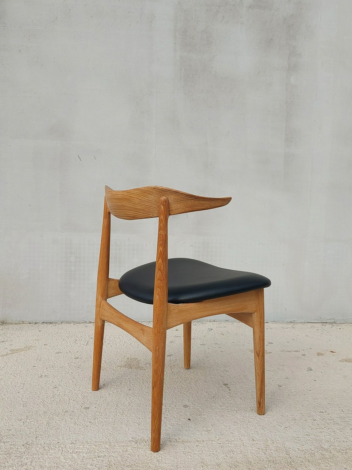 Cow Horn Chair / Cow Horn / Designer Chair / Danish Furniture Design / Danish / Solid Oak / Black Prescott Leather / Knud Færch / 1969's photo 1052.0