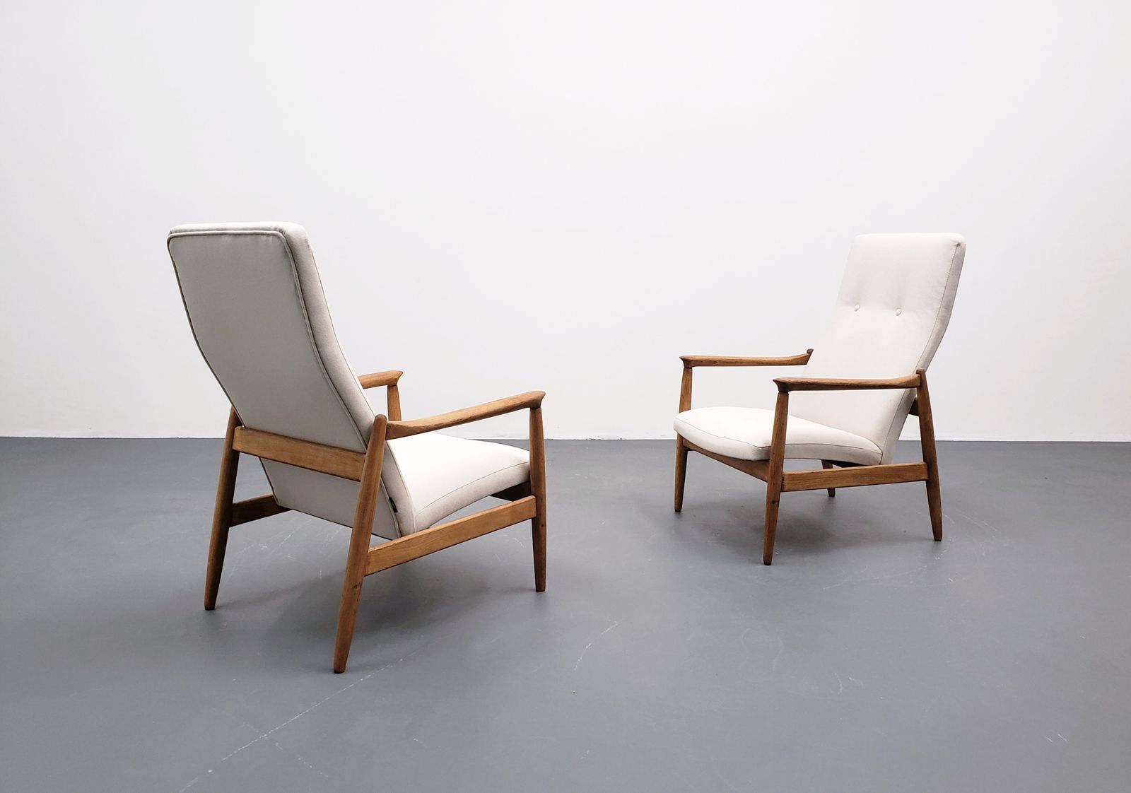 Set Of Two   1965 Chairs By Edmund Homa, Model Gfm 64 In Beige photo vintage
