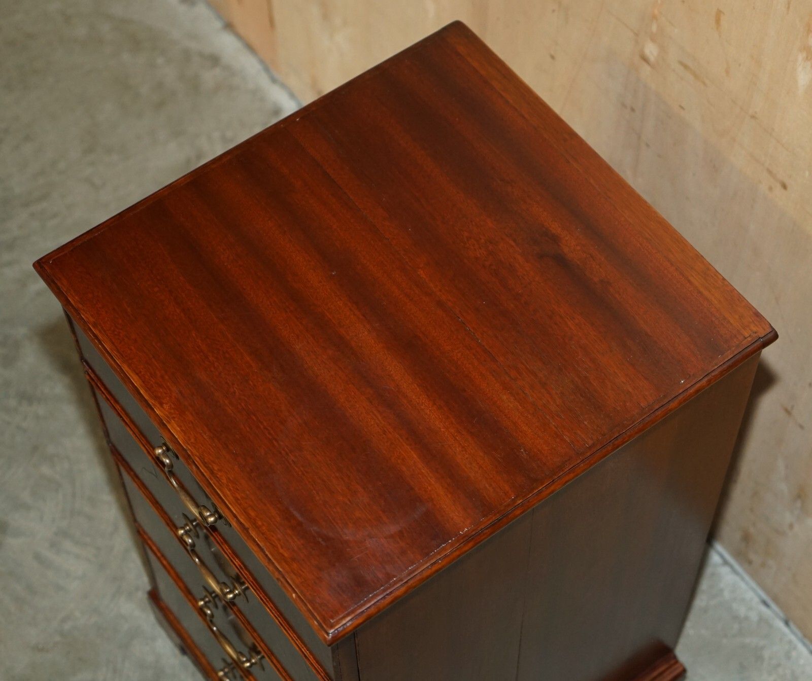Vintage Mid Century Modern Flamed Mahogany Record Player Media Cabinet photo buy