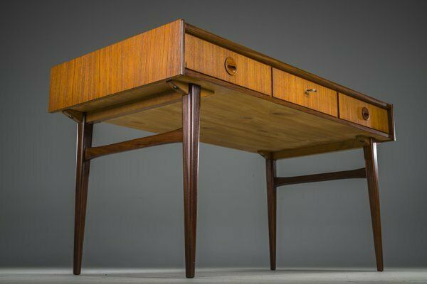 photo vinterior Mid Century Teak Desk Attributed To Bartels Works, 1960s