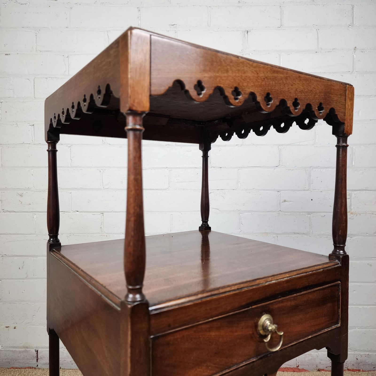 795.0 Georgian Mahogany Washstand With Pierced Frieze photo
