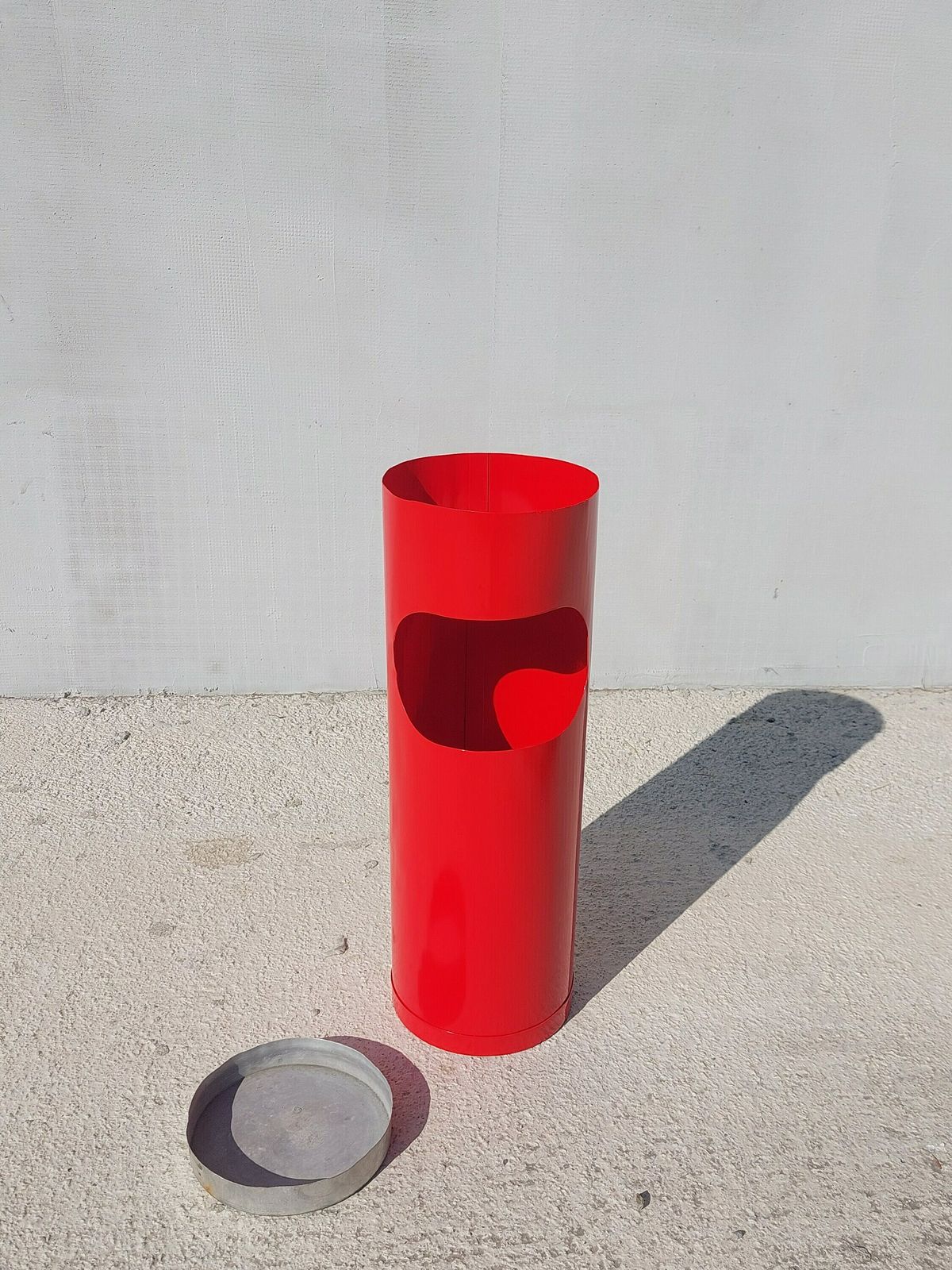 photo furniture Retro Standing Ashtray/Standing Ashtray With Trash Can/Retro Metal Ashtray / Mcm Bar,Bistro,Restaurant Standing Ashtray With Trash Can/70's