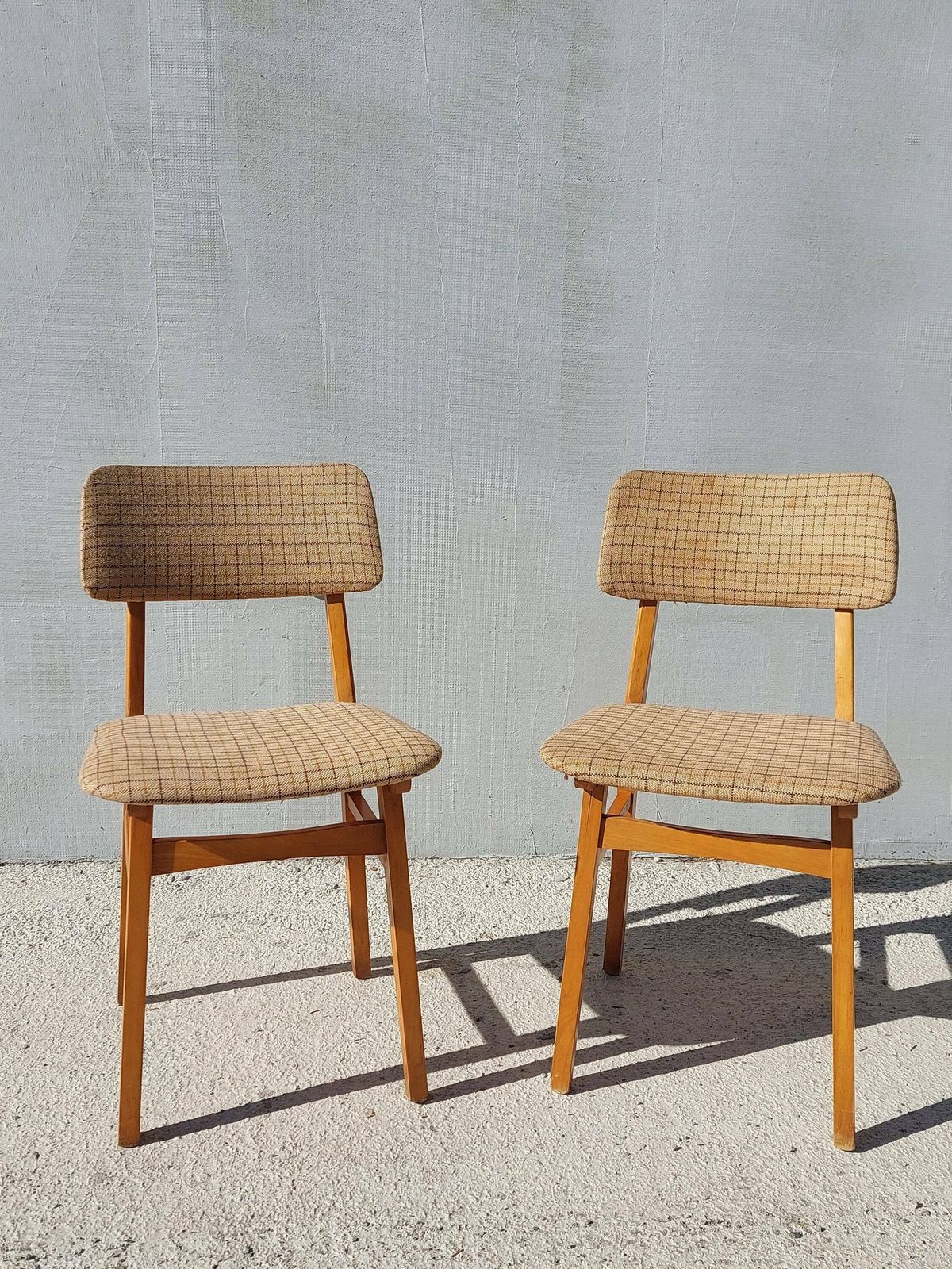 1 Of 2 Retro Chairs / Retro Dining Chair / Retro Furniture / Retro Ambience / Retro Home / Mid Century Modern / Mcm Chair / Mcm Home /70's photo vintage