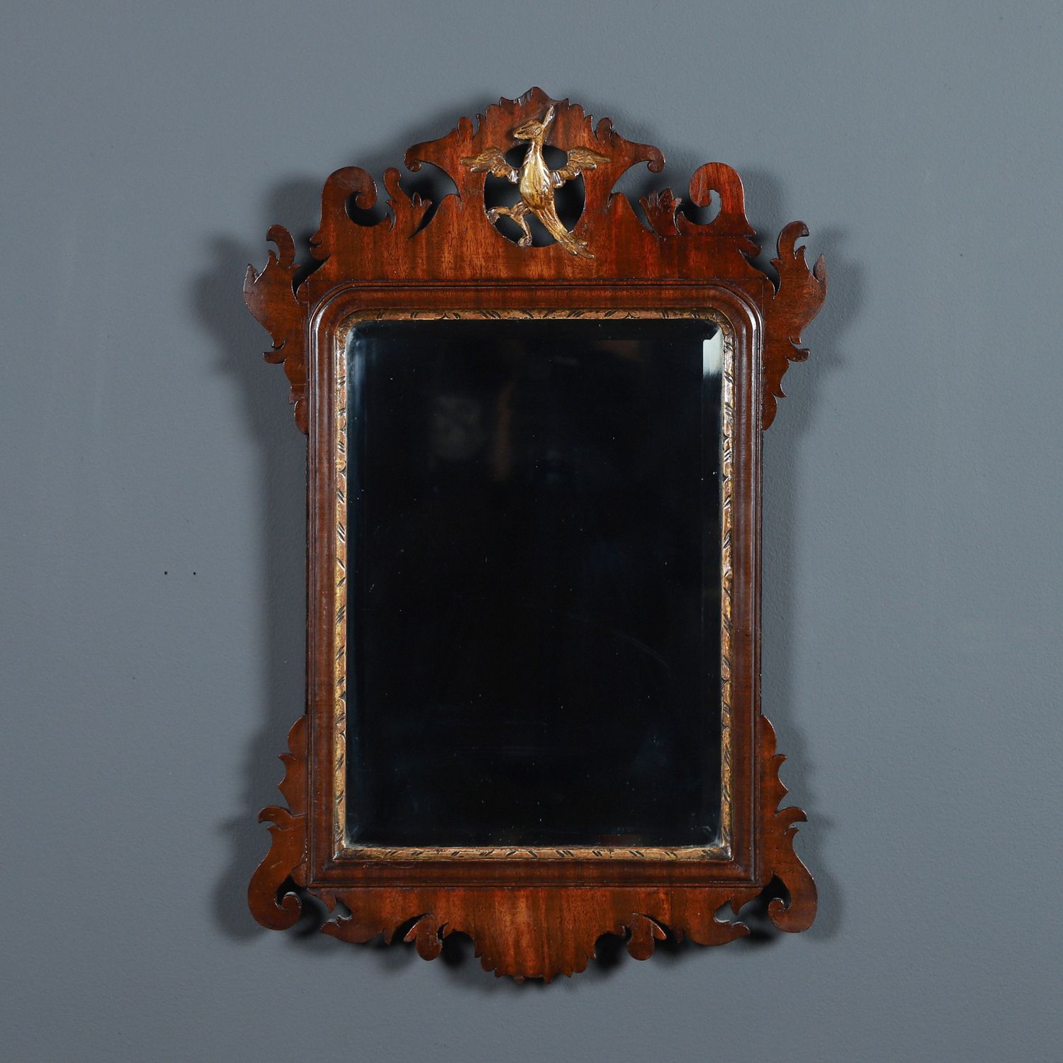 English Georgian Chippendale Style Walnut & Gilt Wall Hanging Portrait Mirror (Circa 1910) photo vinterior