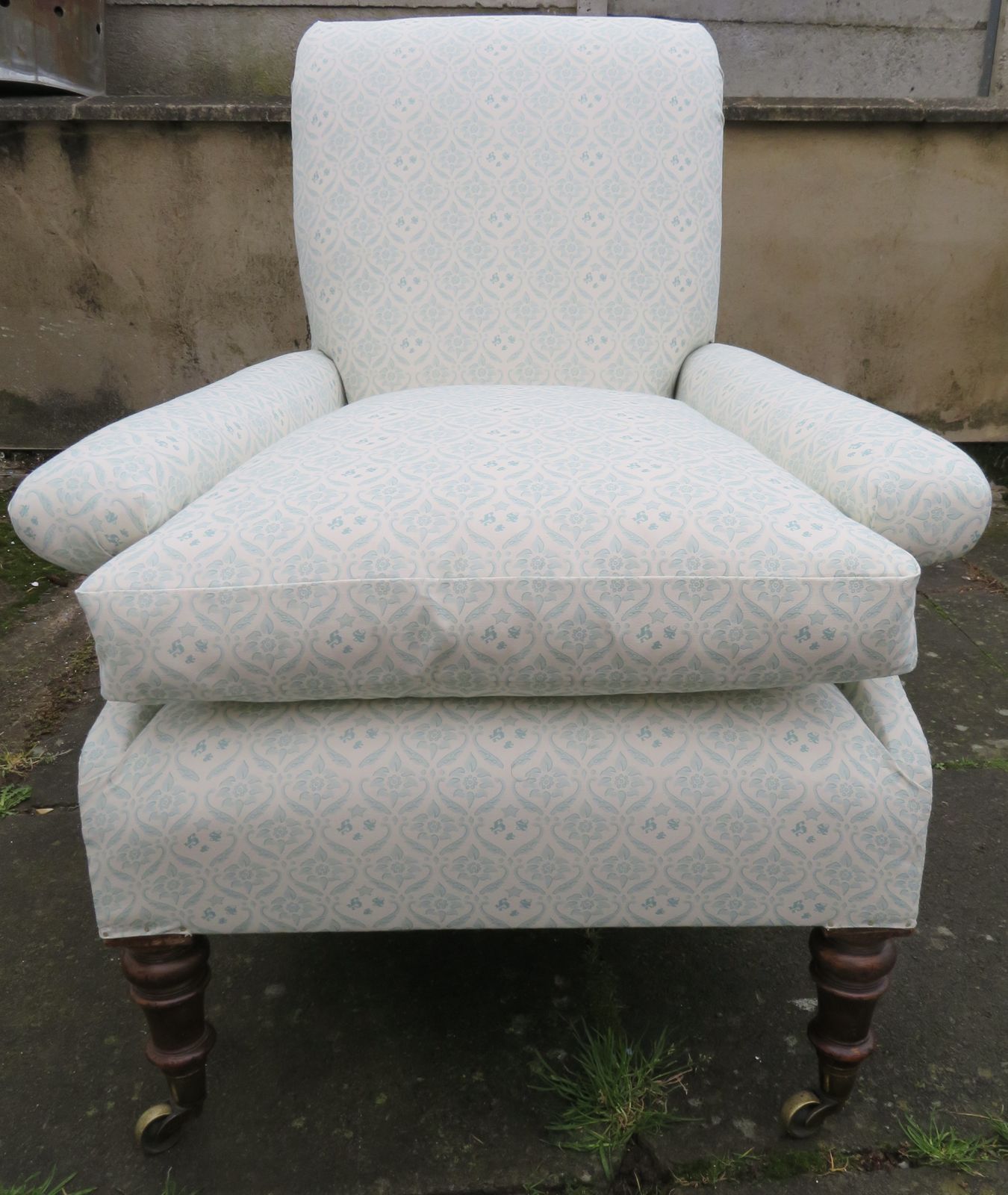 Early Howard And Sons Willoughby Armchair. photo Furniture