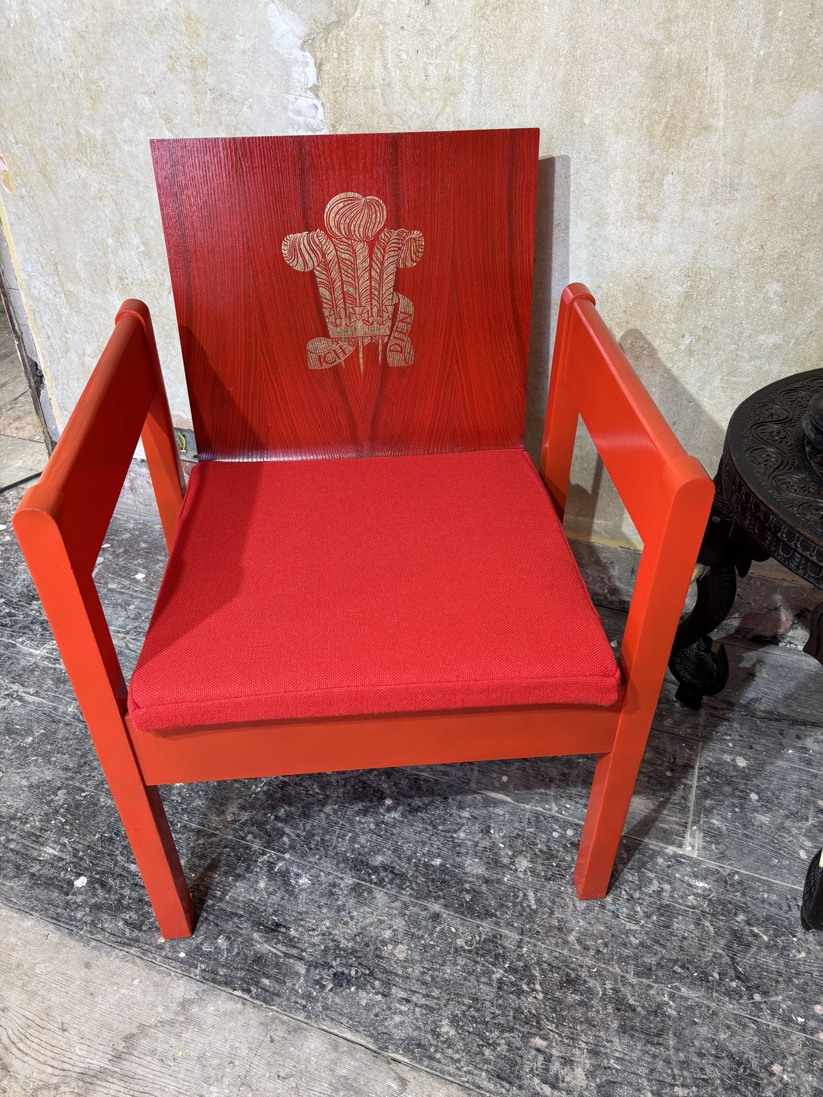 Pair Of Prince Of Wales Investiture Chairs By Lord Snowden photo 7000.0