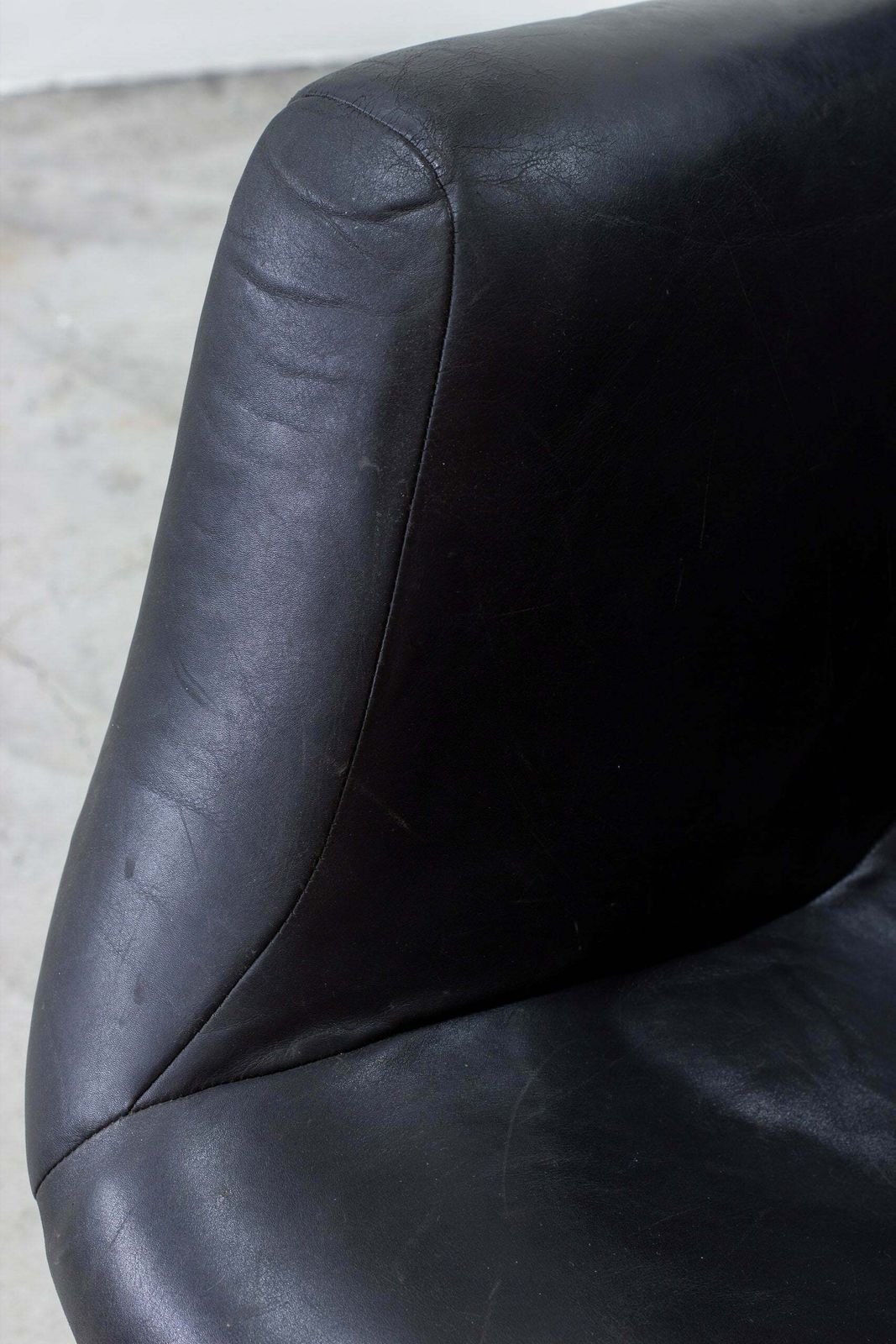 photo furniture "Karuselli" Lounge Chair And Foot Stool By Yrjö Kukkapuro
