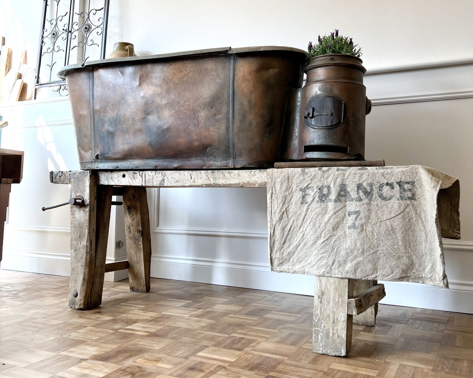 Garden Decor Antique French Bath Tub Decorative Garden Planter photo